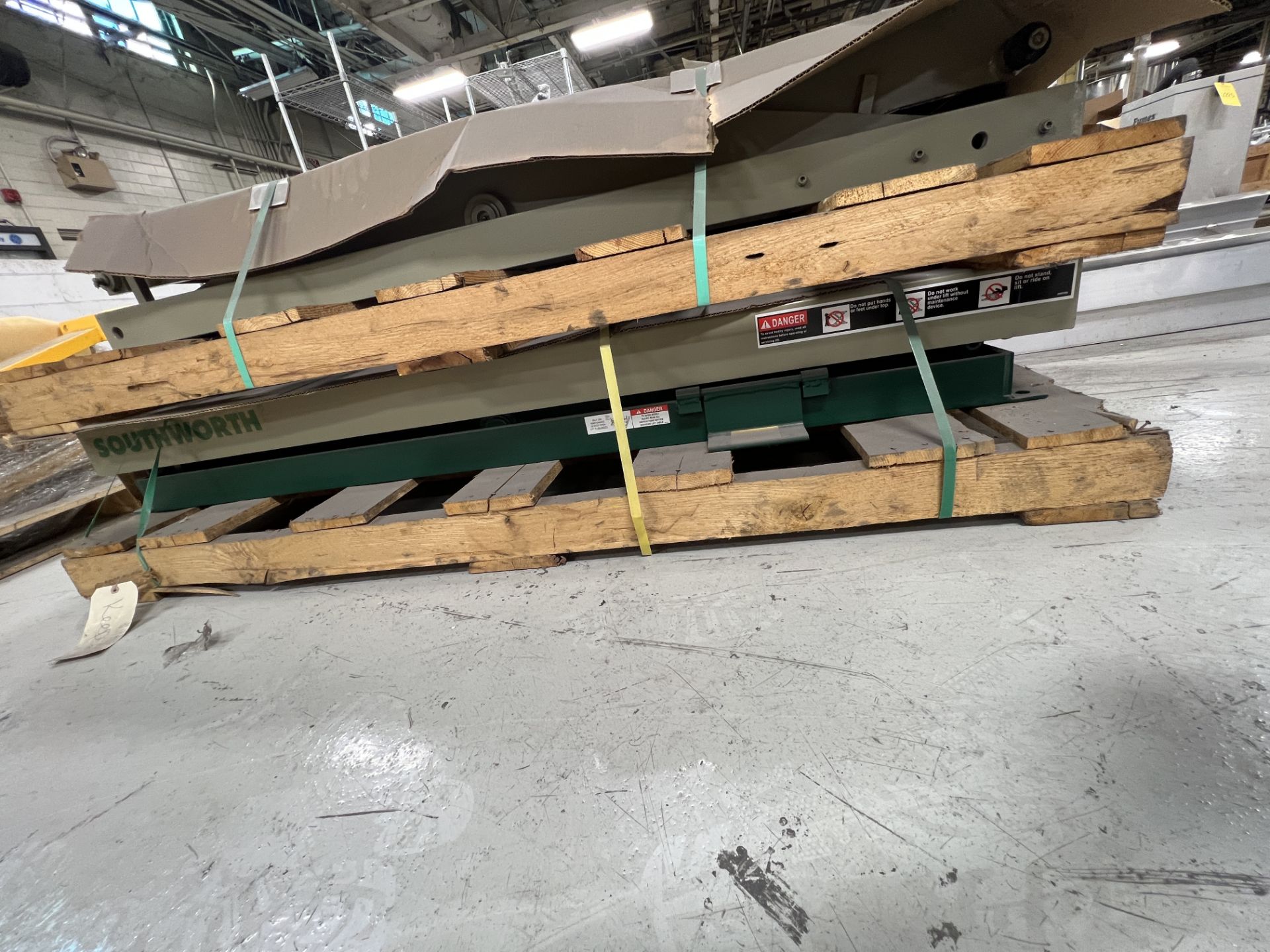 PALLET WITH SOUTHWORTH ELECTRIC LIFT 2000 LB CAPACITY; 45 DEGREE STEEL PARTS - Image 2 of 6