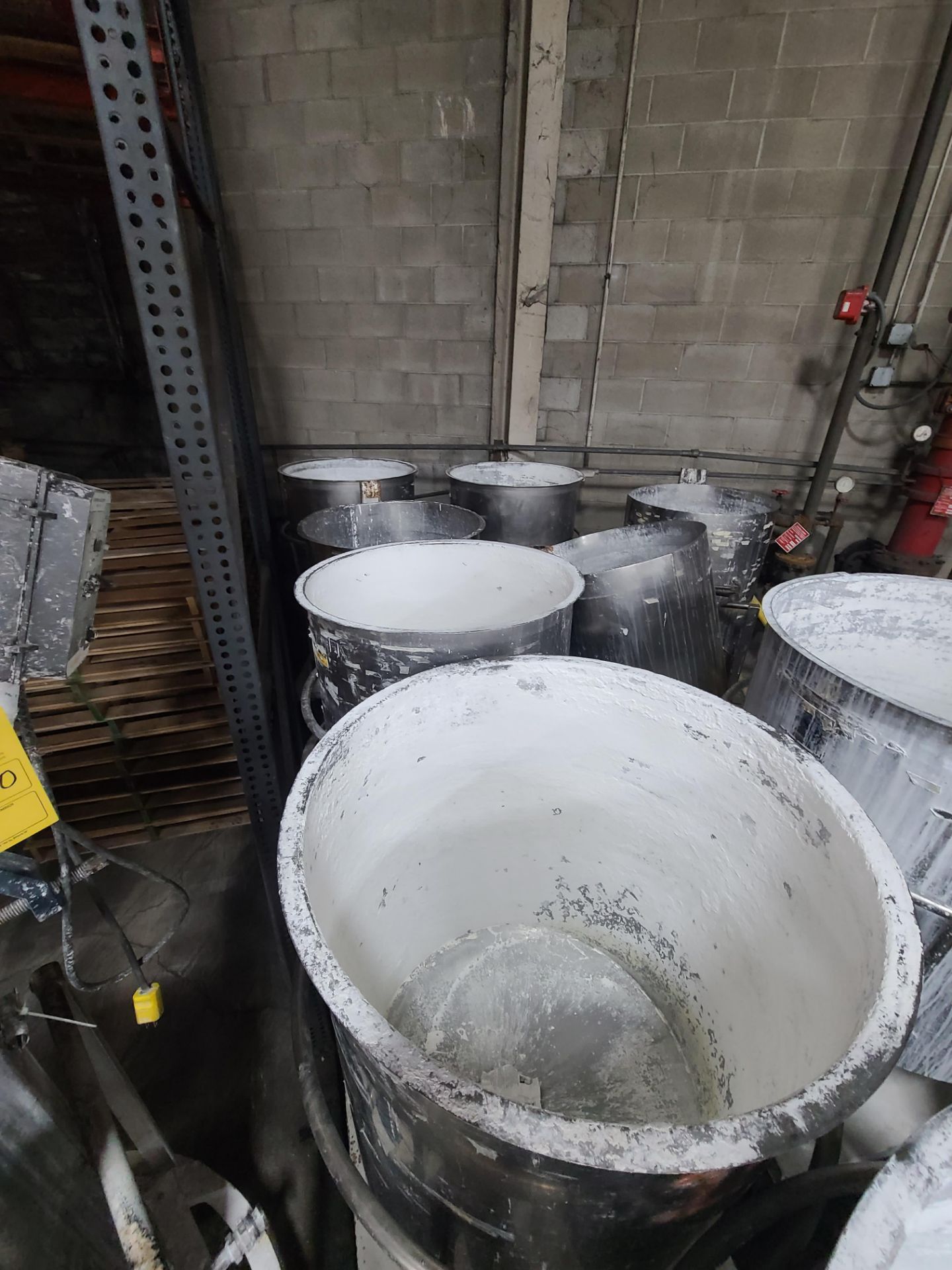(4) STAINLESS STEEL MIXING TANKS 100-125 GALLON - Image 2 of 3