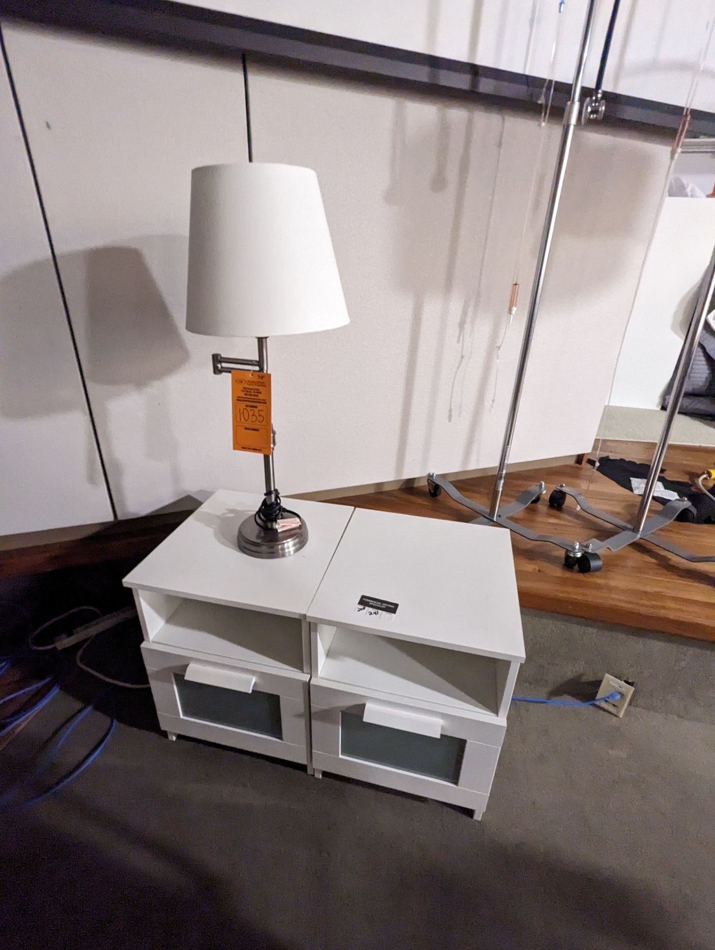 (2) SMALL SHELVES WITH LAMP