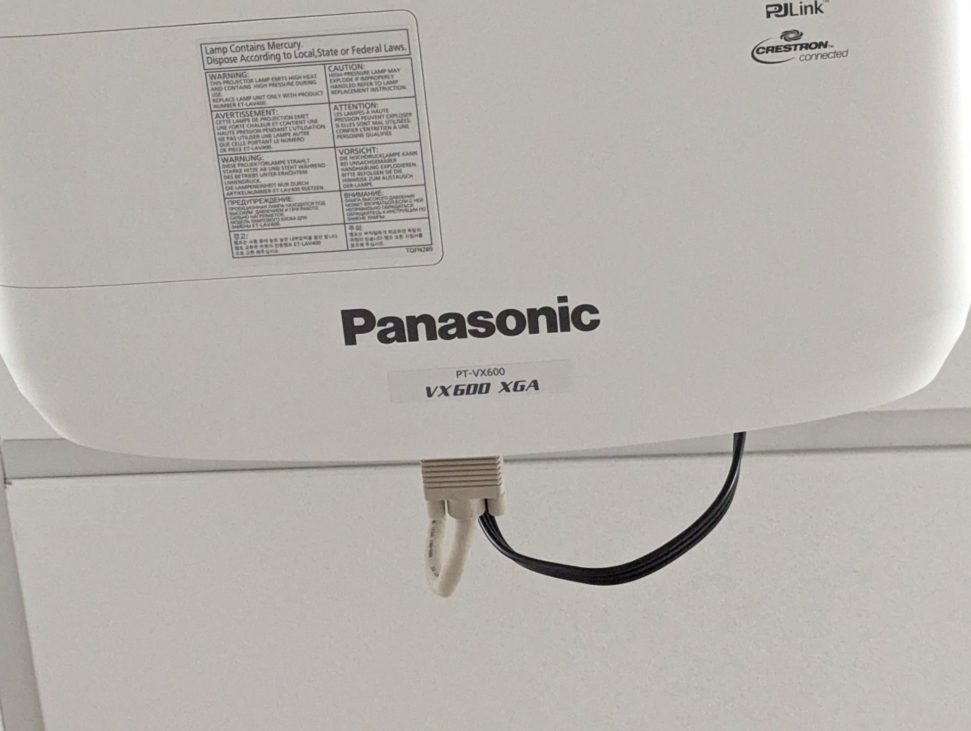 PANASONIC LCD PROJECTOR AND SCREEN; M-VX600 XGA - Image 3 of 4