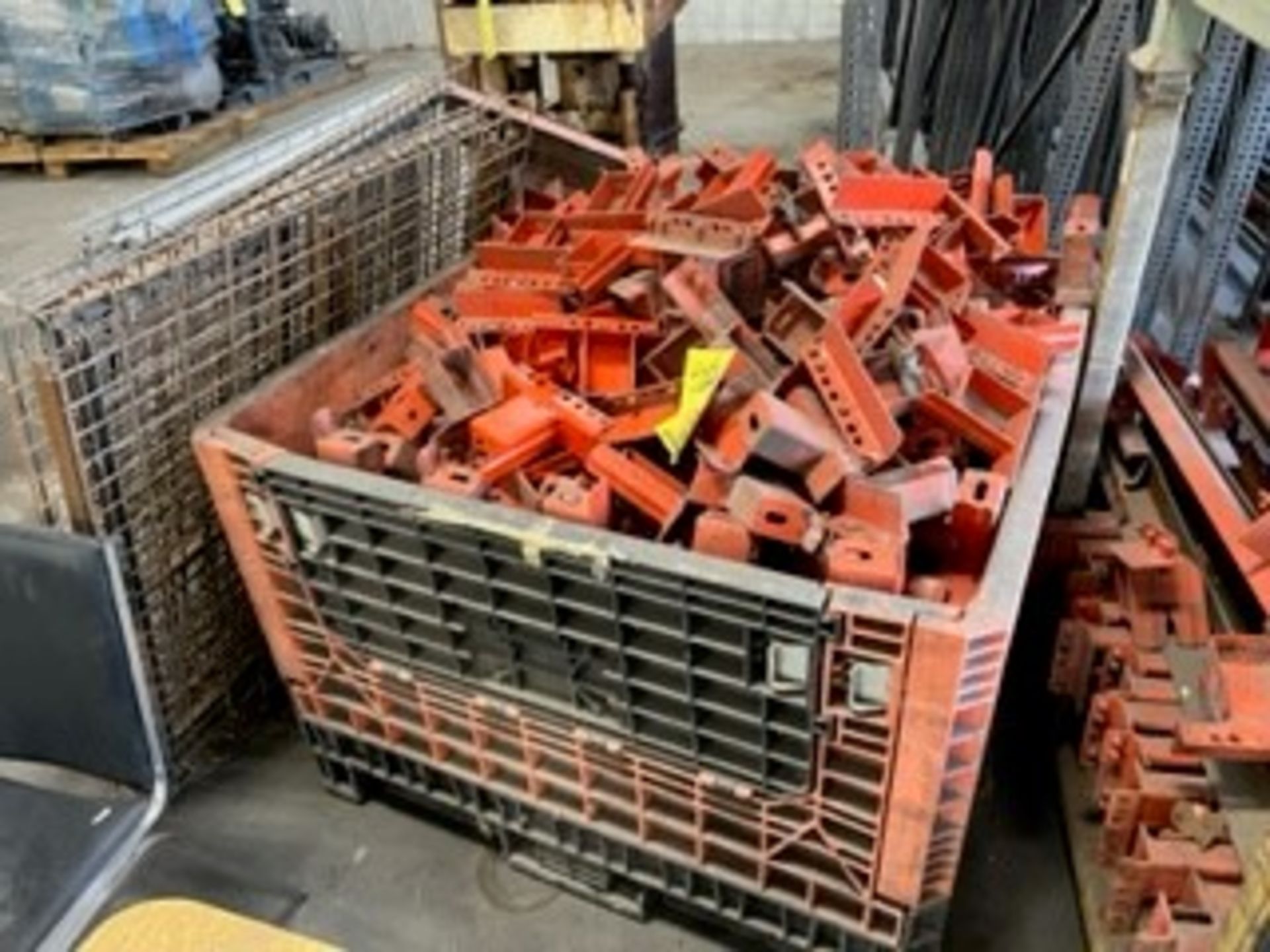 CRATE WITH DRIVE-IN PALLET RACKING COMPONENTS