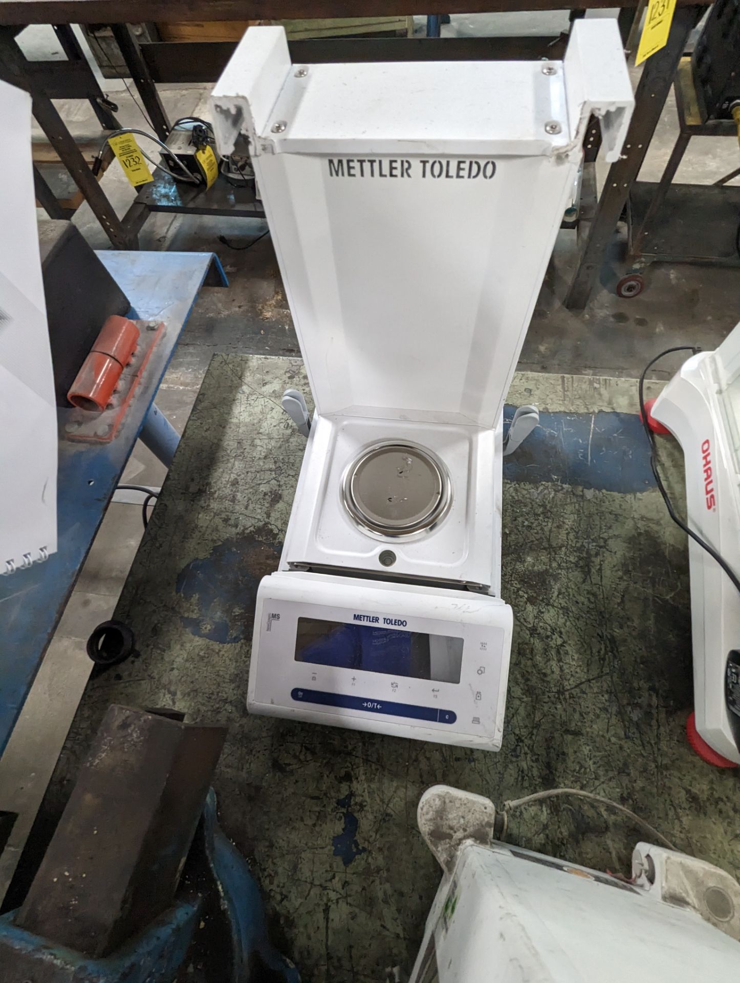 METTLER TOLEDO MS105DU ANALYTICAL BALANCE