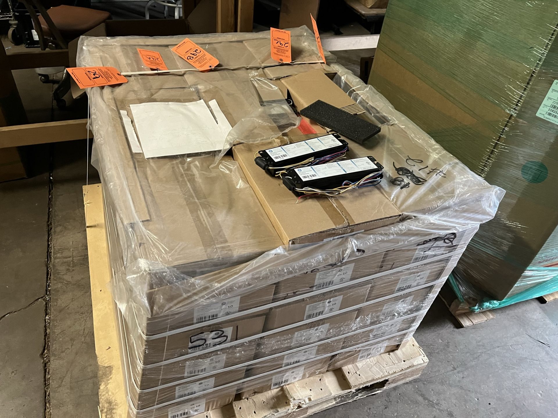 (10) BOXES OF 10 GE ULTRAMAX CONNECTED LED DRIVERS