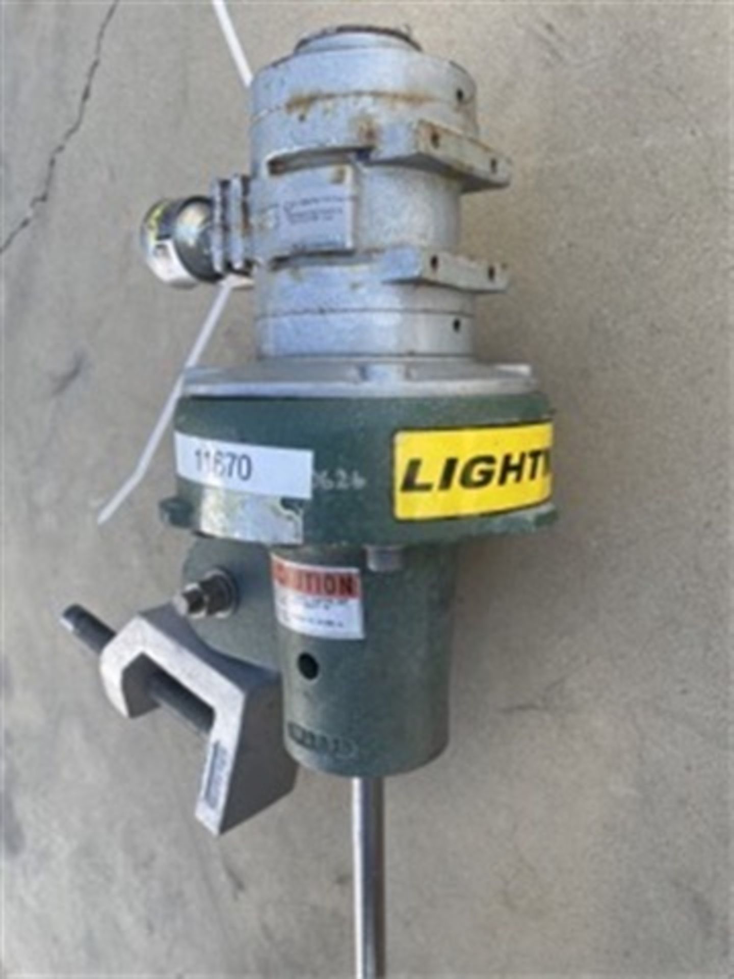 Lightning Pneumatic Mixer - Image 2 of 3