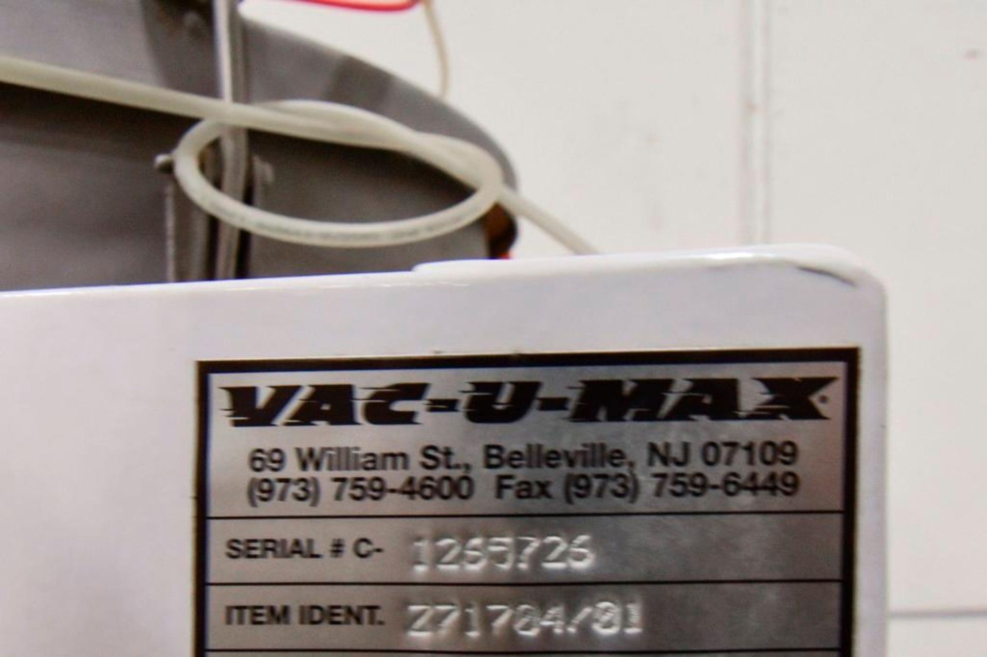Vac - U - Max Direct Charge Loading System for Vacuum-Tight Blenders and Mixers - Image 2 of 3