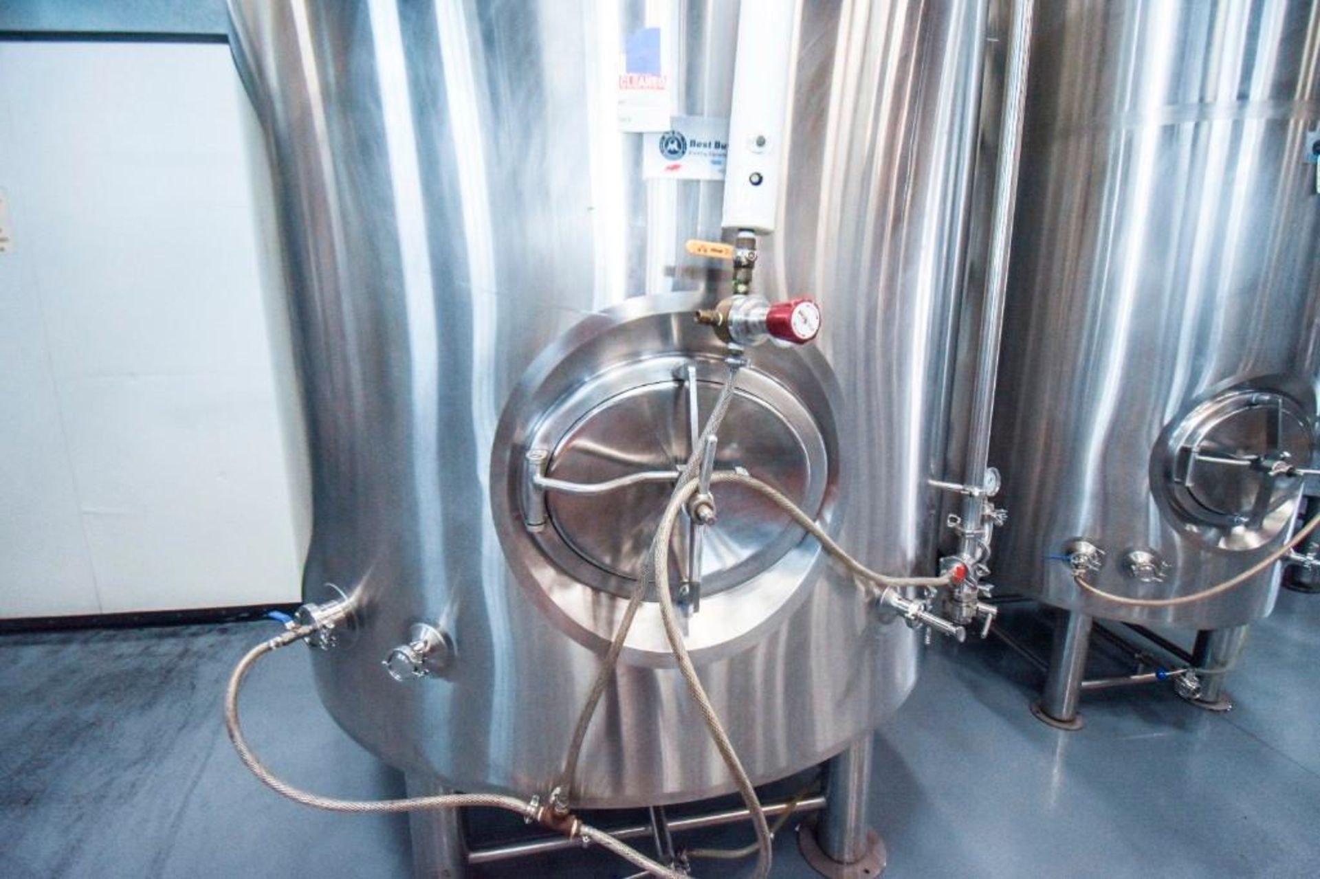 Best Buy 1680 Gallon Stainless Steel Jacketed Brewing Equipment Tank - Image 3 of 5