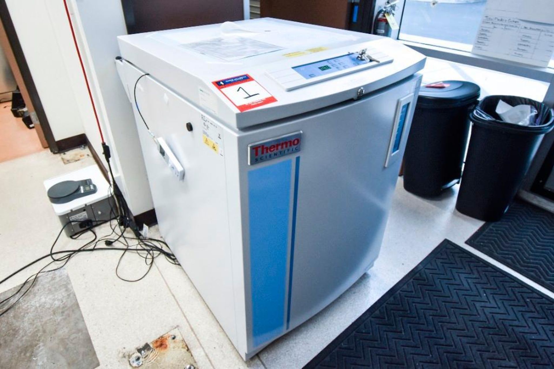 Thermo Scientific Cryo Plus 2 7402 Unit - Image 2 of 5