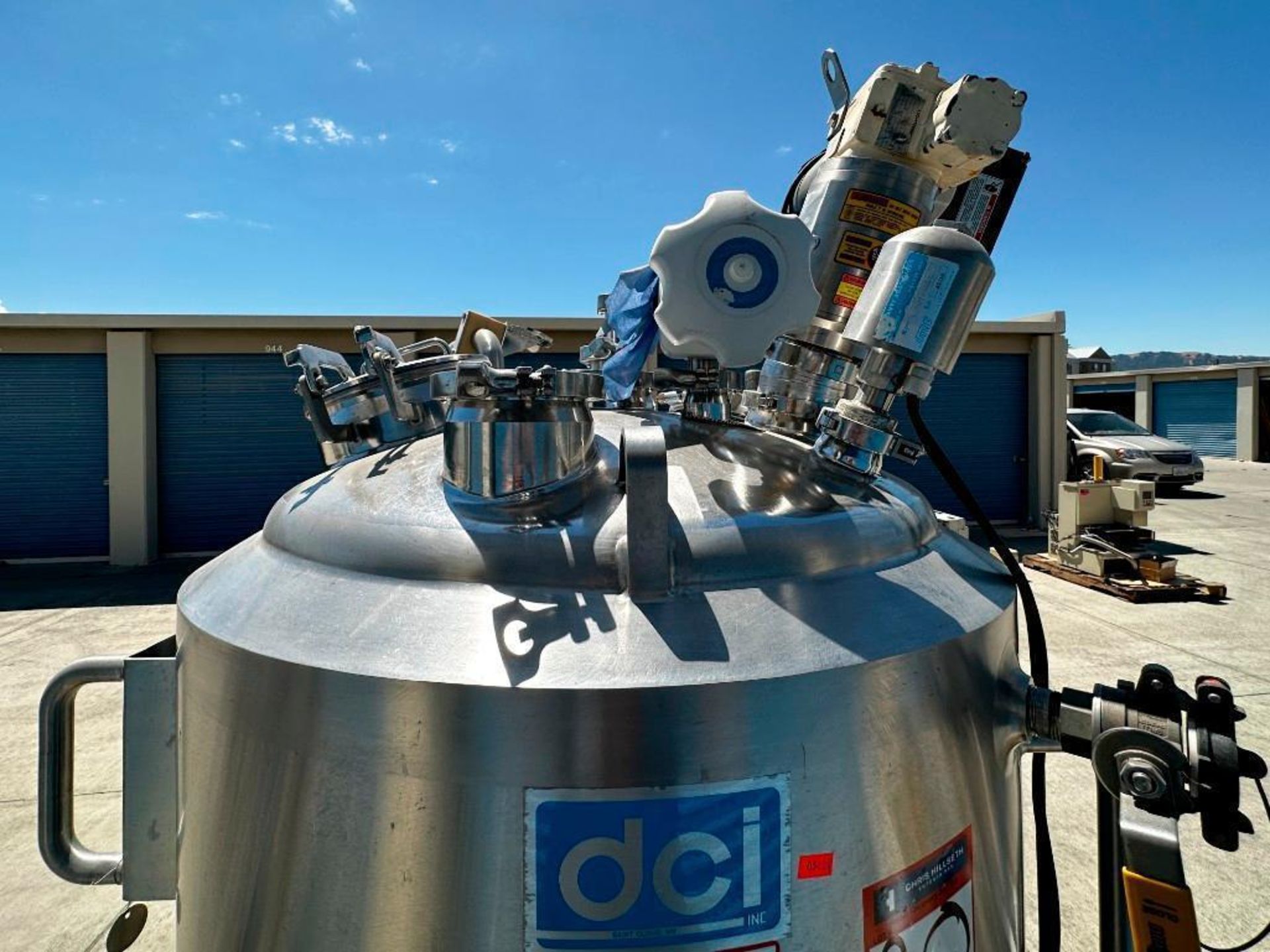 DCI Top and Bottom Jacketed Mixing Tank 200 Liter - Image 7 of 9