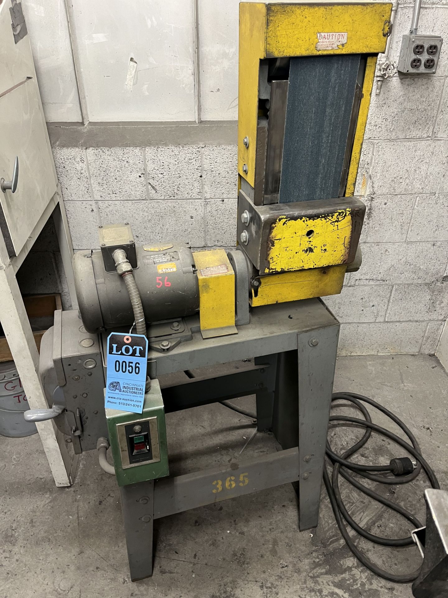 6" BELT SANDER; S/N 490014, ON STAND, 3 HP BALDOR MOTOR, 3/60/230/460 VOTL, AB ON/OFF SWITCH, SQUARE - Image 2 of 7