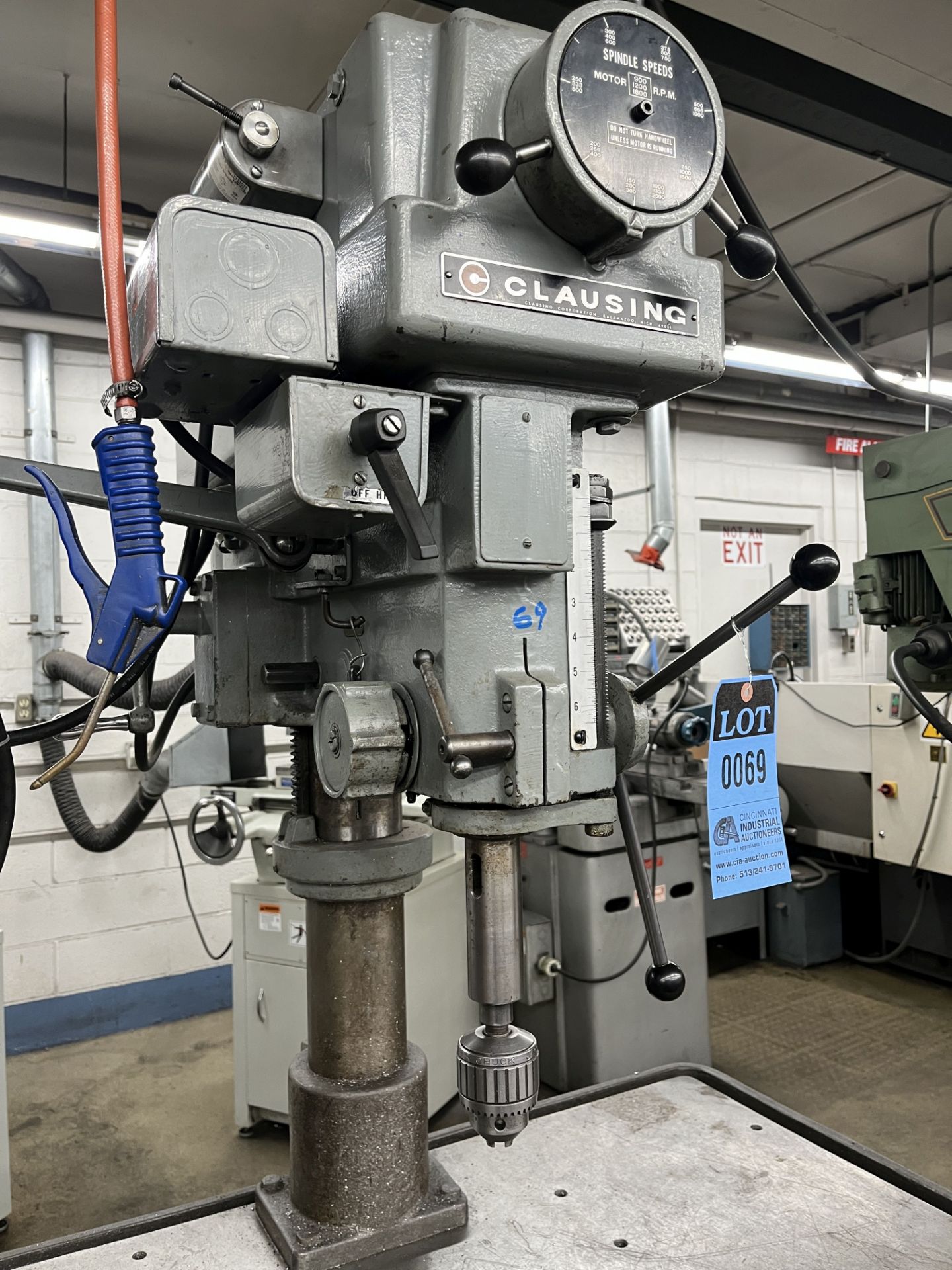 20" CLAUSING MODEL 2276 VARIABLE SPEED PRODUCTION DRILL PRESS; S/N 515016, 24" X 39-1/2" TABLE AREA, - Image 4 of 12
