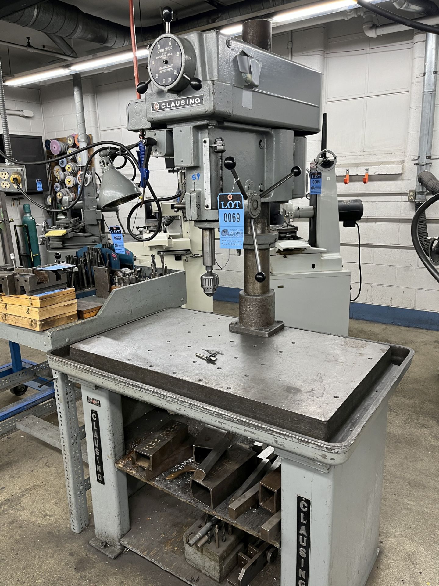20" CLAUSING MODEL 2276 VARIABLE SPEED PRODUCTION DRILL PRESS; S/N 515016, 24" X 39-1/2" TABLE AREA,