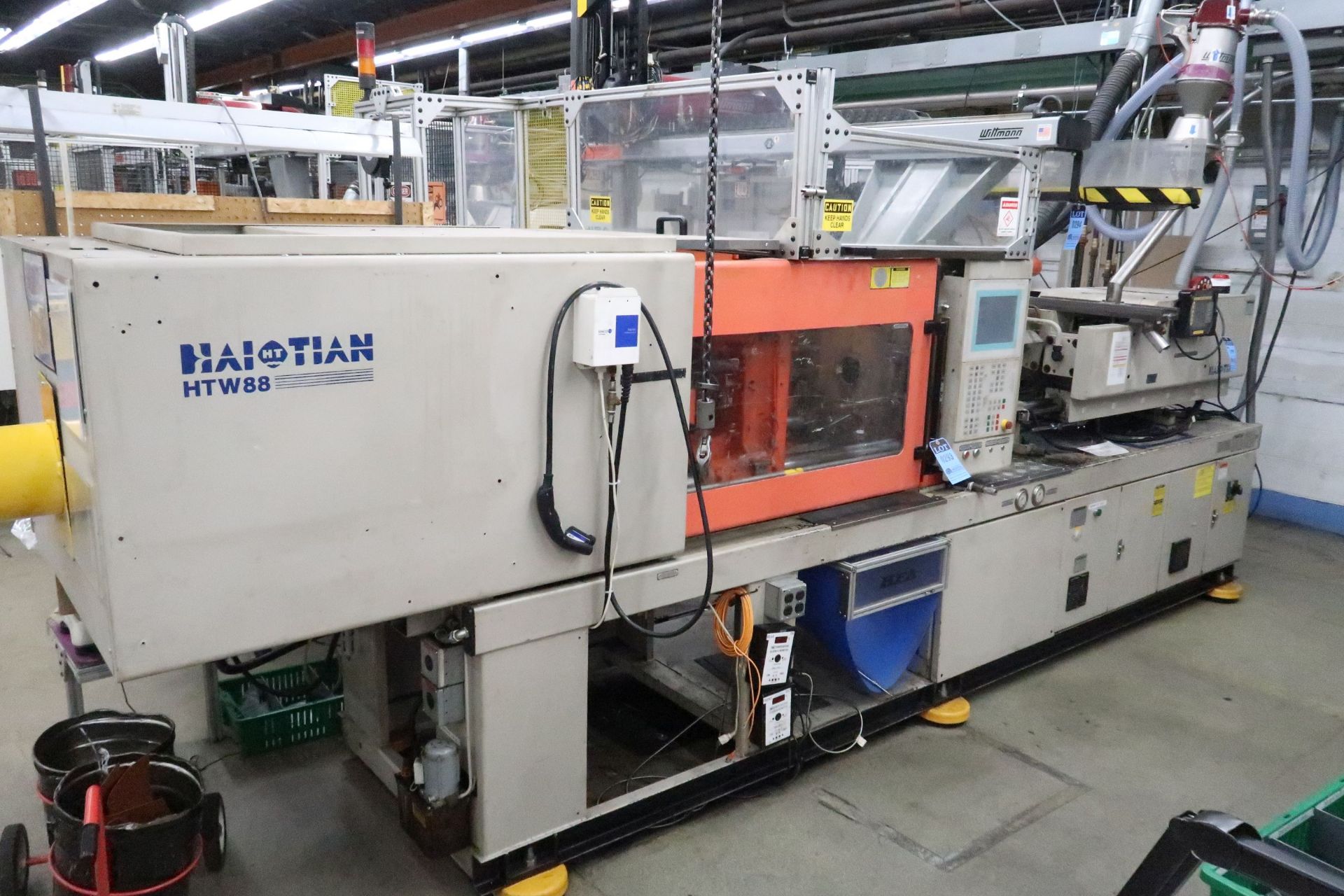 88 TON X 4.73 OZ. HAITIAN HTW88 INJECTION MOLDING MACHINE; S/N 050700880759W11, 26" X 24.5' PLATEN