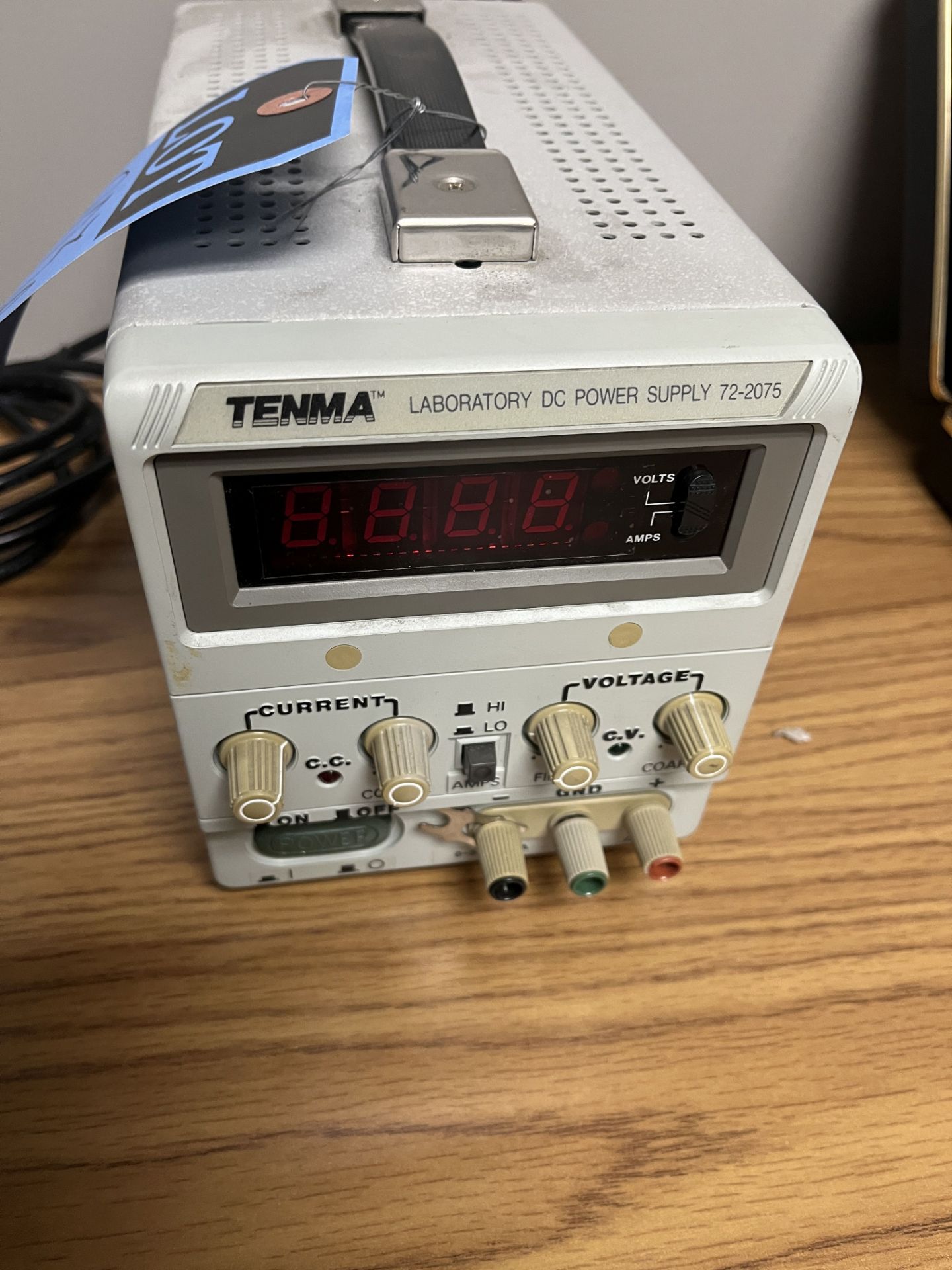 TENMA MODEL 72-2075 DC POWER SUPPLY - Image 2 of 4