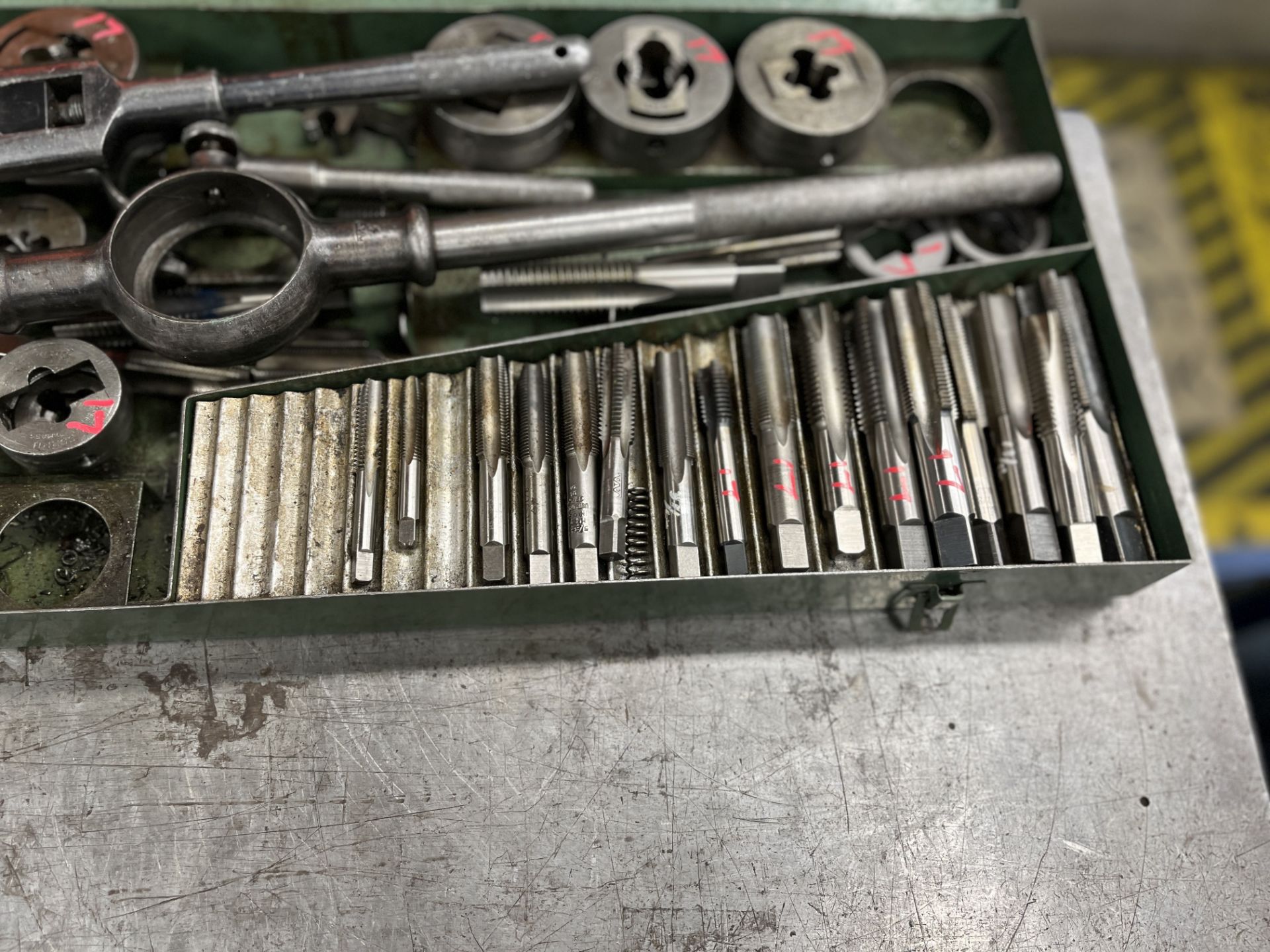 GREENFIELD TAP AND DIE SET WITH WRENCHES IN CASE - Image 4 of 6