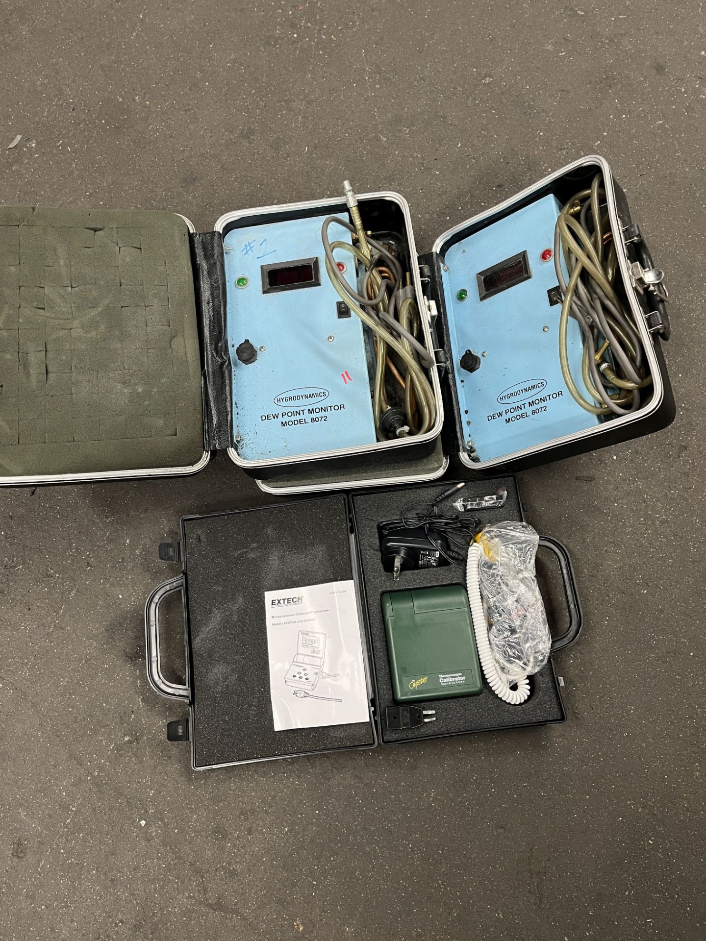 HYGRODYNAMICS MODEL 8072 DEW POINT MONITOR - IN CASE - Image 2 of 6