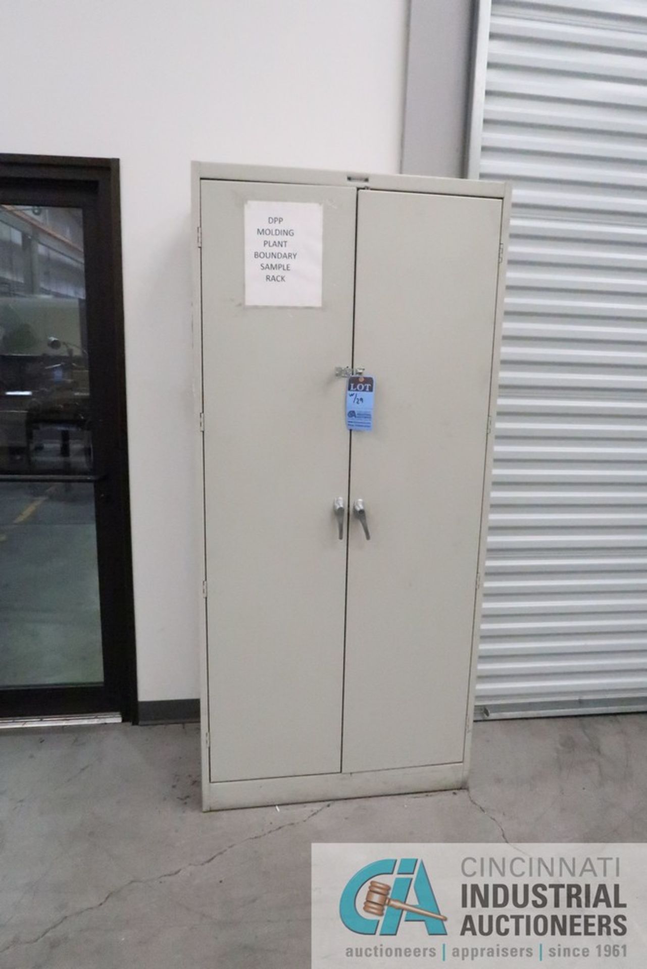 2-DOOR STEEL CABINET - Image 2 of 2