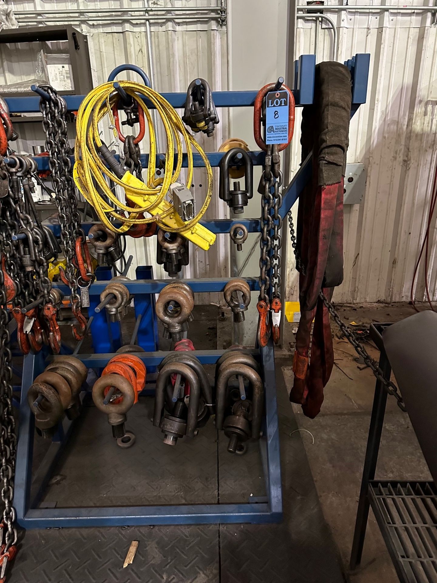 (LOT) LIFTING EQUIPMENT INCLUDING CHAINS, LIFTING EYES, SLINGS AND RELATED