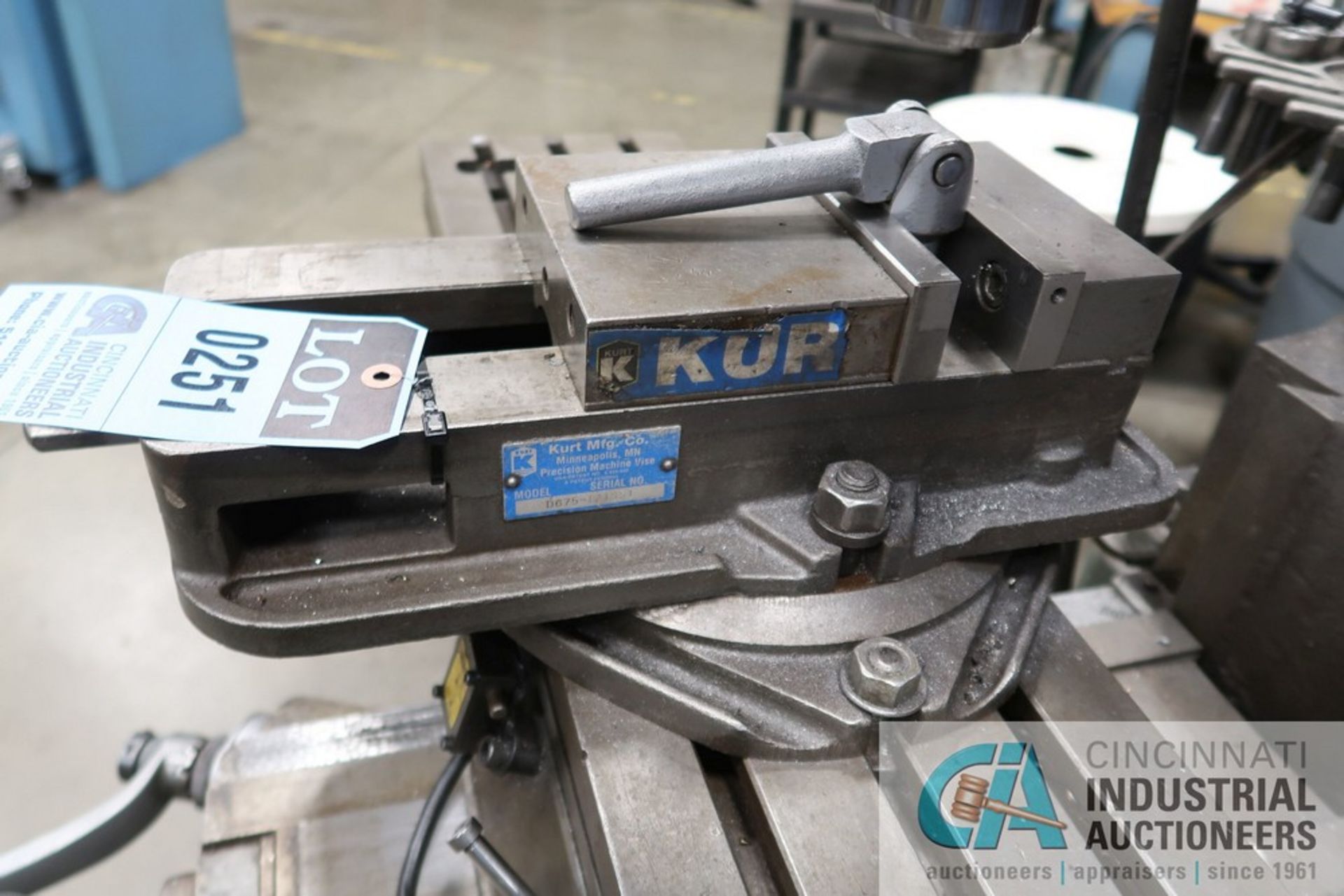 6" KURT SWIVEL BASE PRECISION MILL VISE