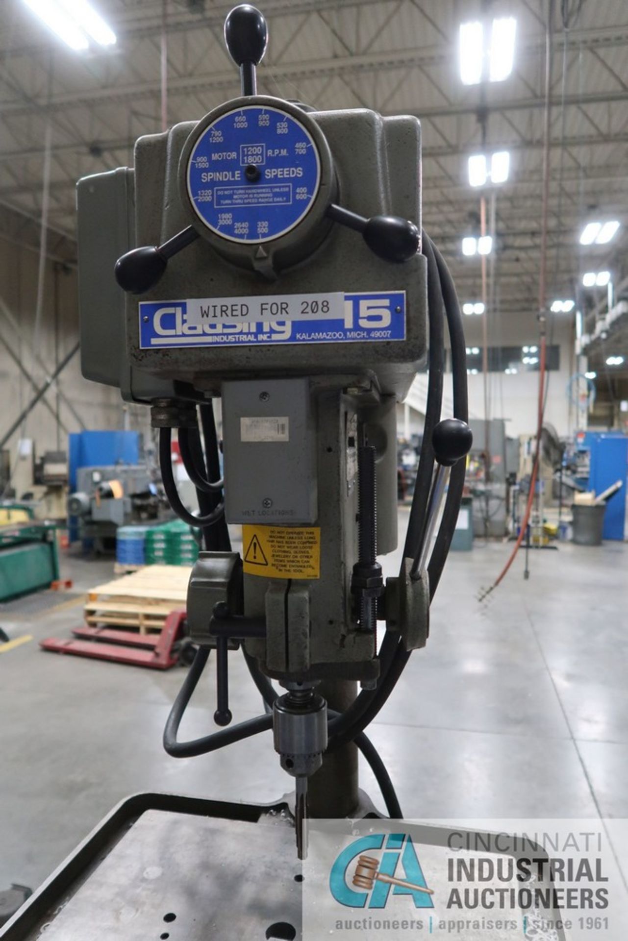 15" CLAUSING MODEL 1765 PRODUCTION TABLE DRILL; S/N 15-535463, 300-4,000 SPINDLE RPMS - Image 4 of 6