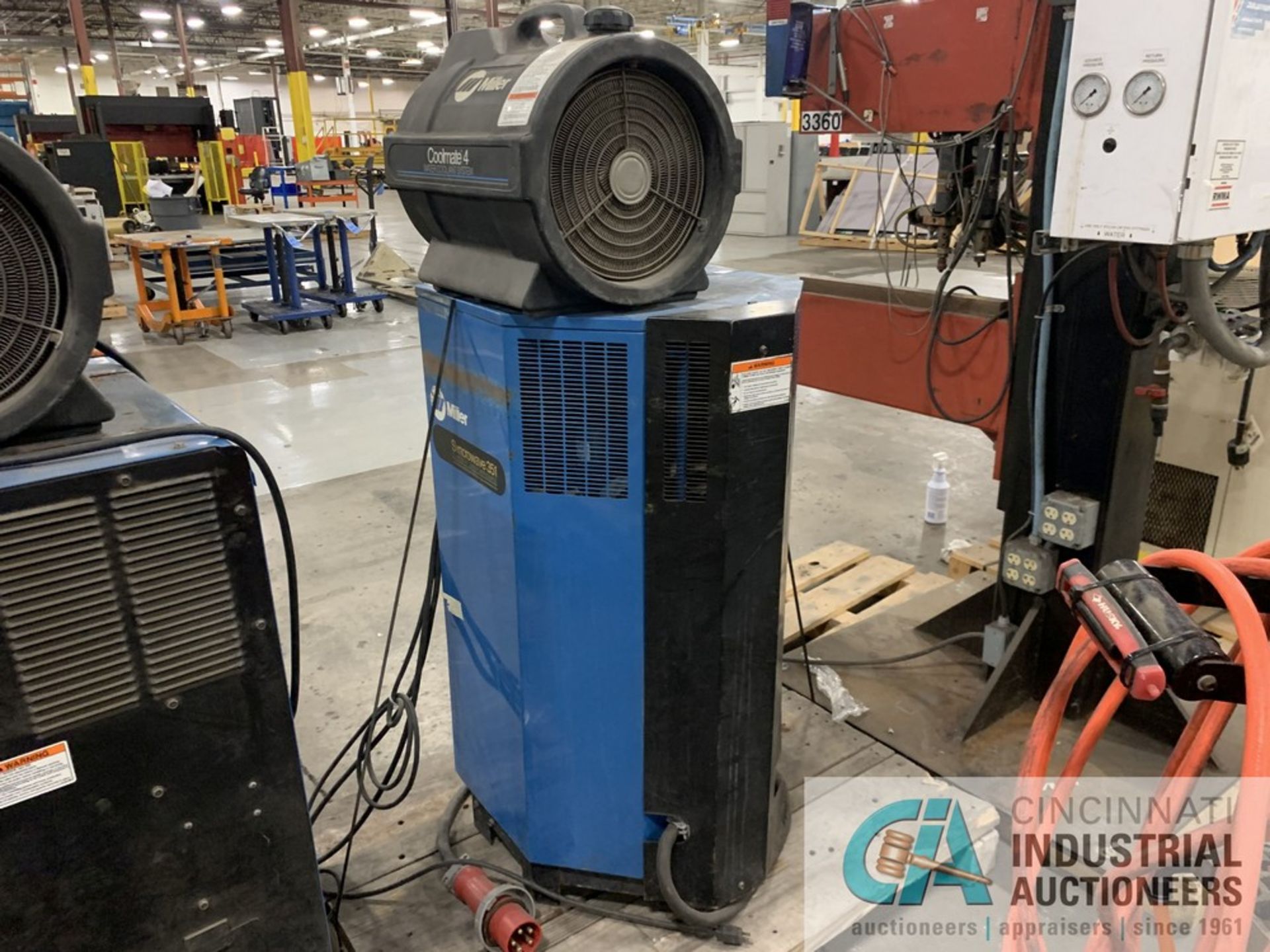 300 AMP MILLER SYCROWAVE 351 WELDER W/ MILLER COOLMATE 4 RADIATOR - Image 5 of 7