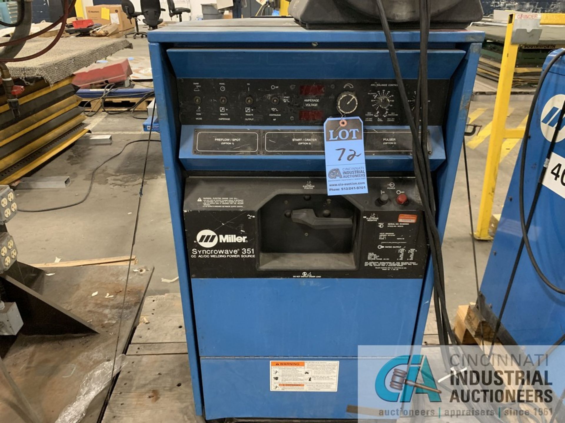 300 AMP MILLER SYCROWAVE 351 WELDER W/ MILLER COOLMATE 4 RADIATOR