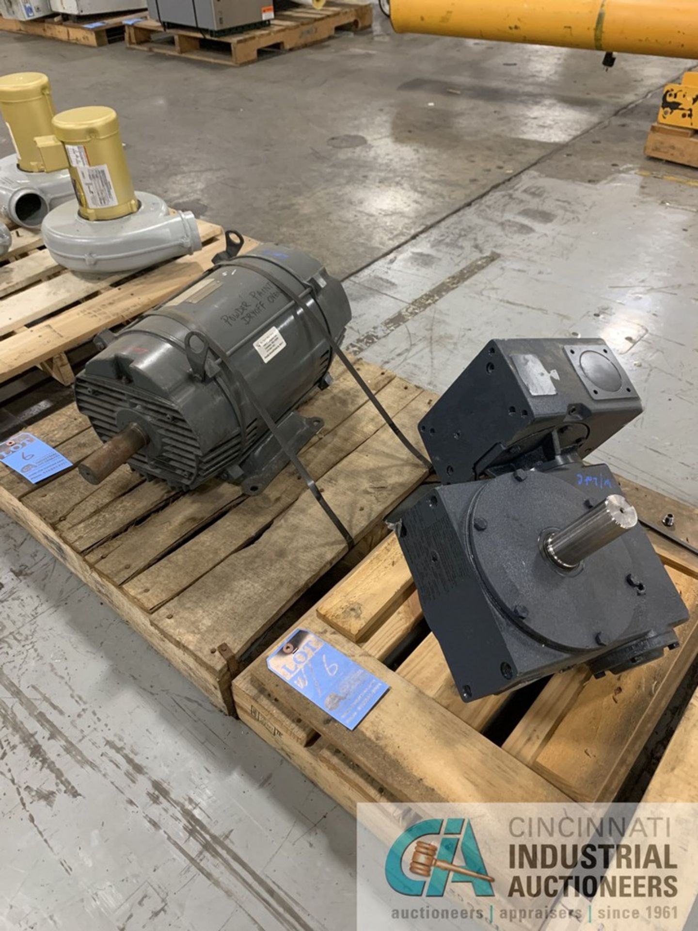 (LOT) 10 HP US ELECTRIC MOTOR & GEAR BOX