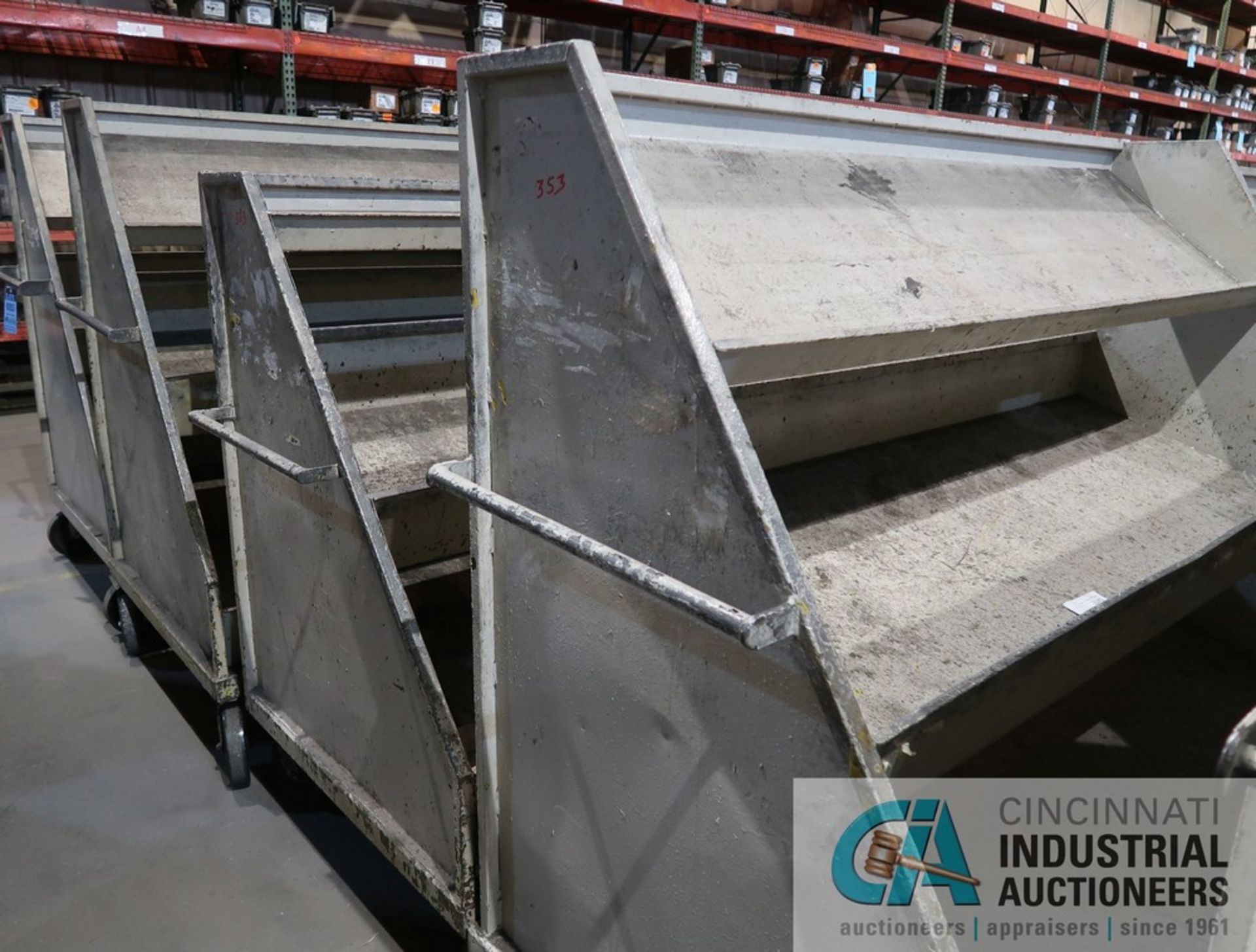 80" WIDE X 67" HIGH HEAVY DUTY STEEL MULTI-LEVEL SLANTED MATERIAL CARTS - Image 4 of 5
