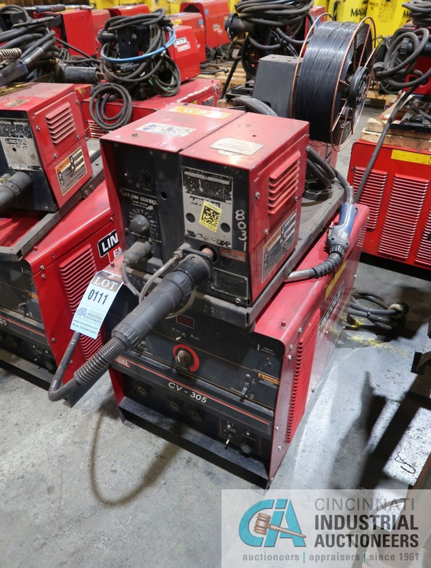 315 AMP LINCOLN ELECTRIC CV-305 WELDING POWER SOURCE; S/N U1080501537, WITH LINCOLN LN-7 WIRE