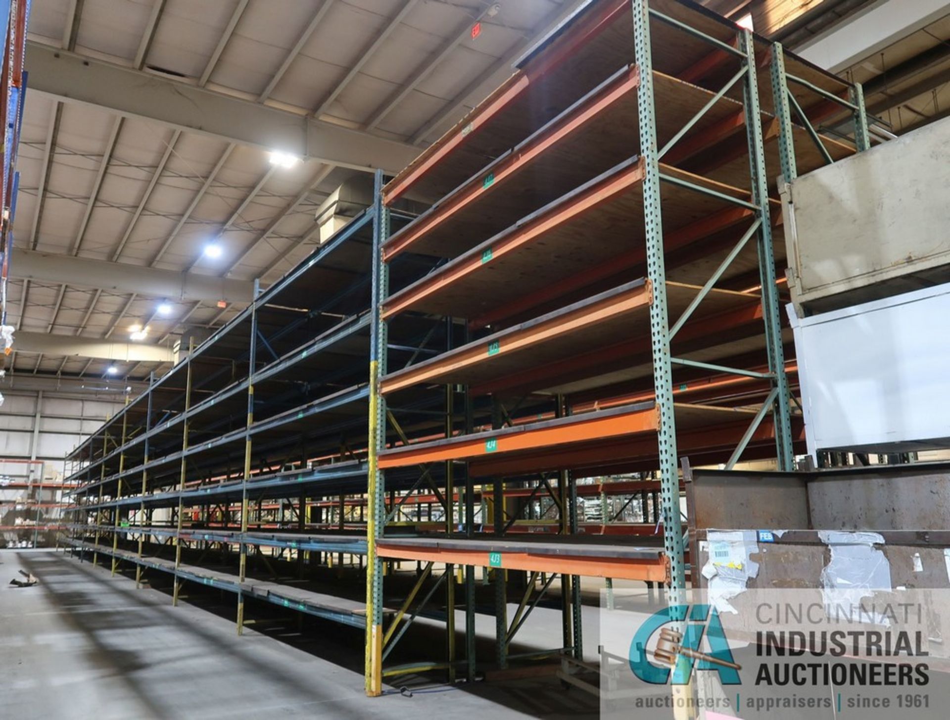 SECTIONS 42" X 144" X 16' PALLET RACK - (2) SIDE BY SIDE RUNS, (22) UPRIGHTS, (233) 5" FACE CROSS - Image 7 of 11