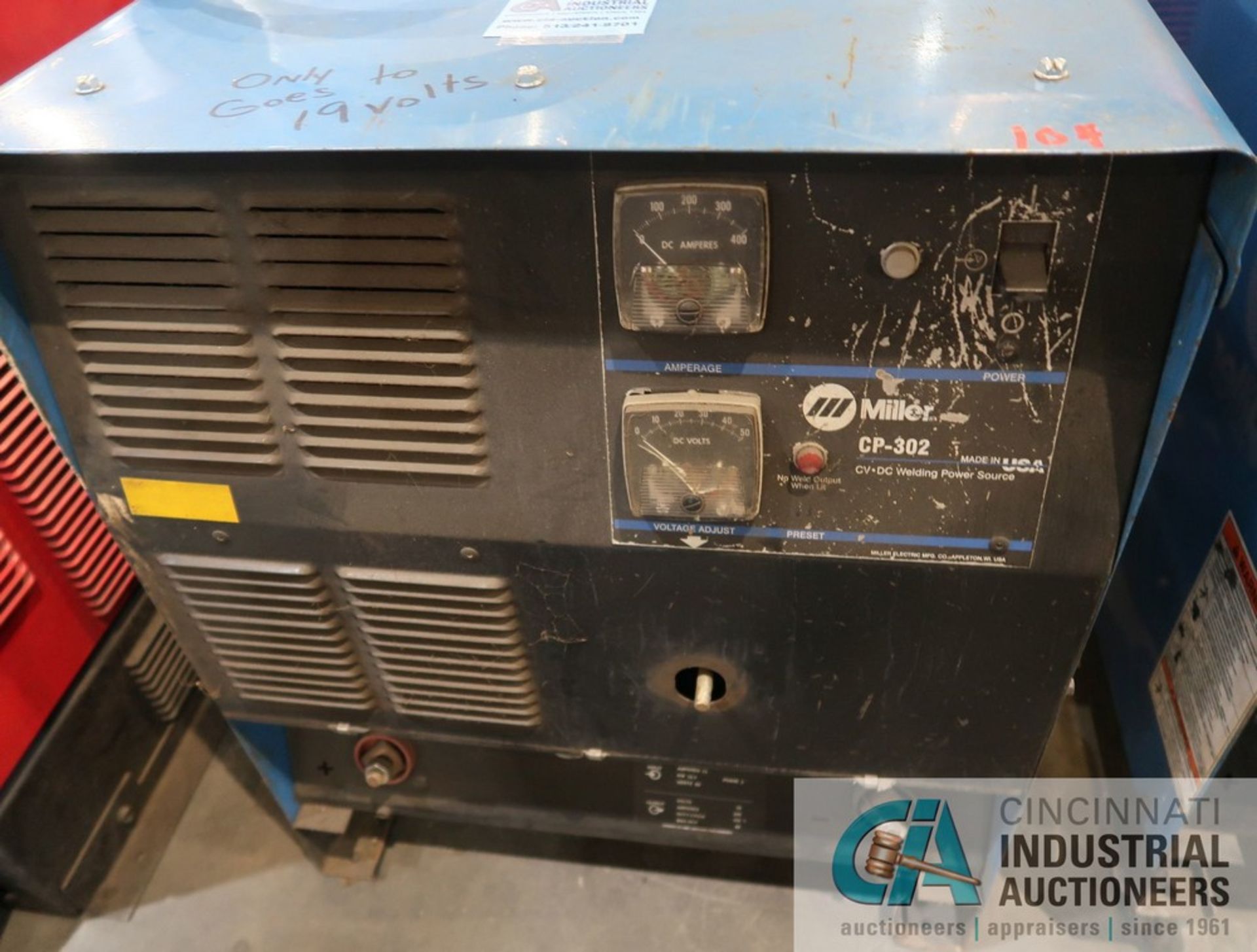 300 AMP MILLER CP-302 CV-DC WELDING POWER SOURCE; S/N LC666627 **SPECIAL NOTICE - NEEDS REPAIR - Image 2 of 2