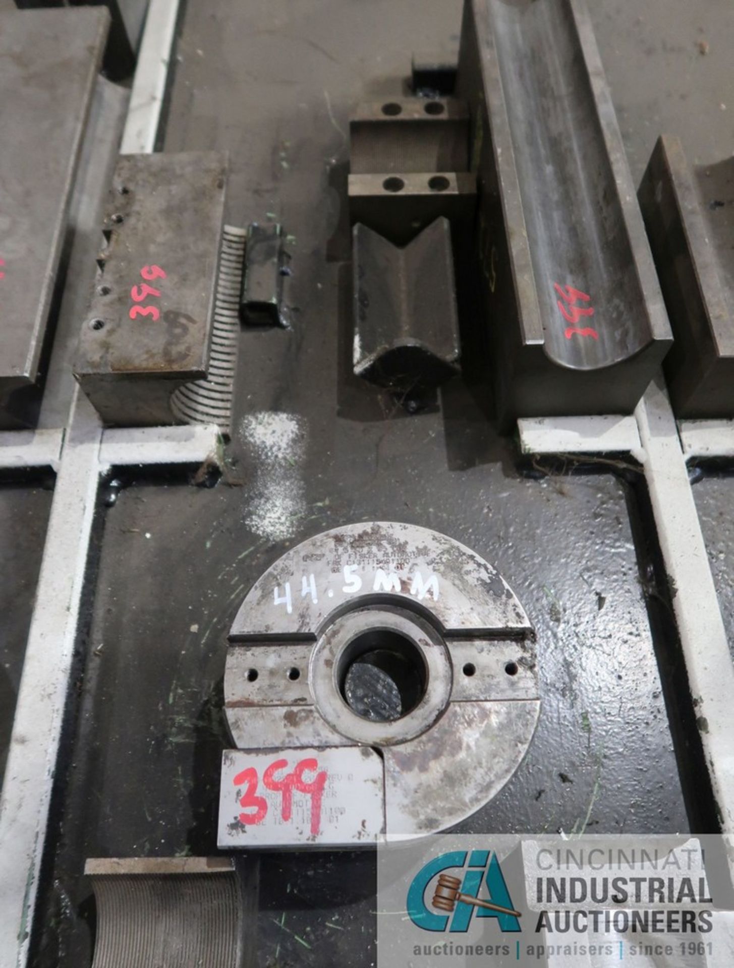 RACK MISCELLANEOUS SIZE UNIVERSAL TUBE BENDING TOOLING **SEE PHOTOS** - Image 3 of 6