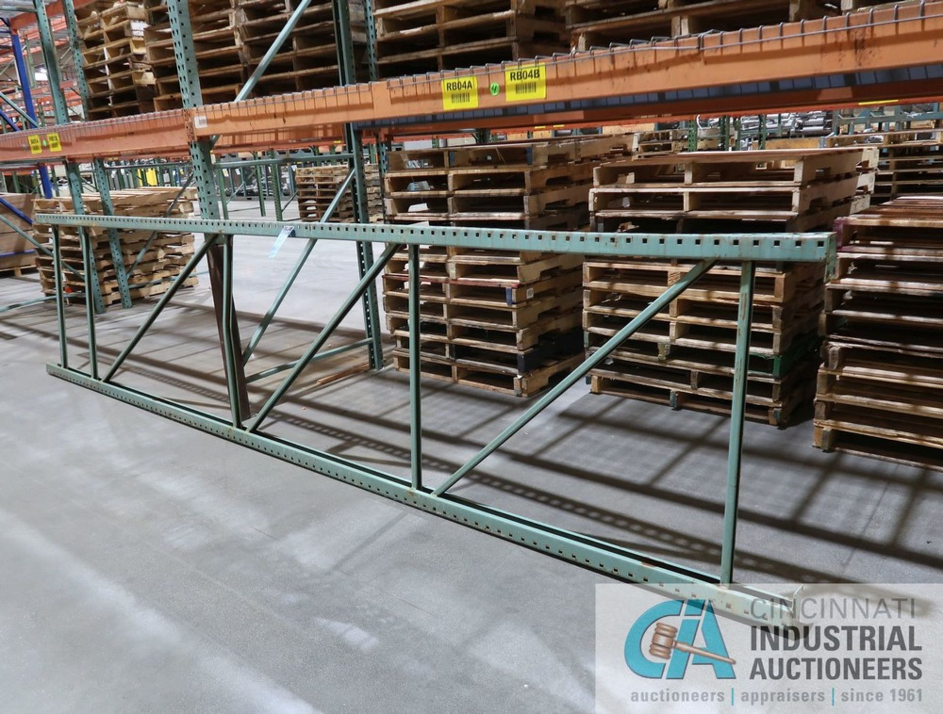 SECTIONS 42" X 144" X 16' PALLET RACK, (7) UPRIGHTS, (36) 5" FACE CROSSBEAMS, WIRE DECKING - Image 7 of 7