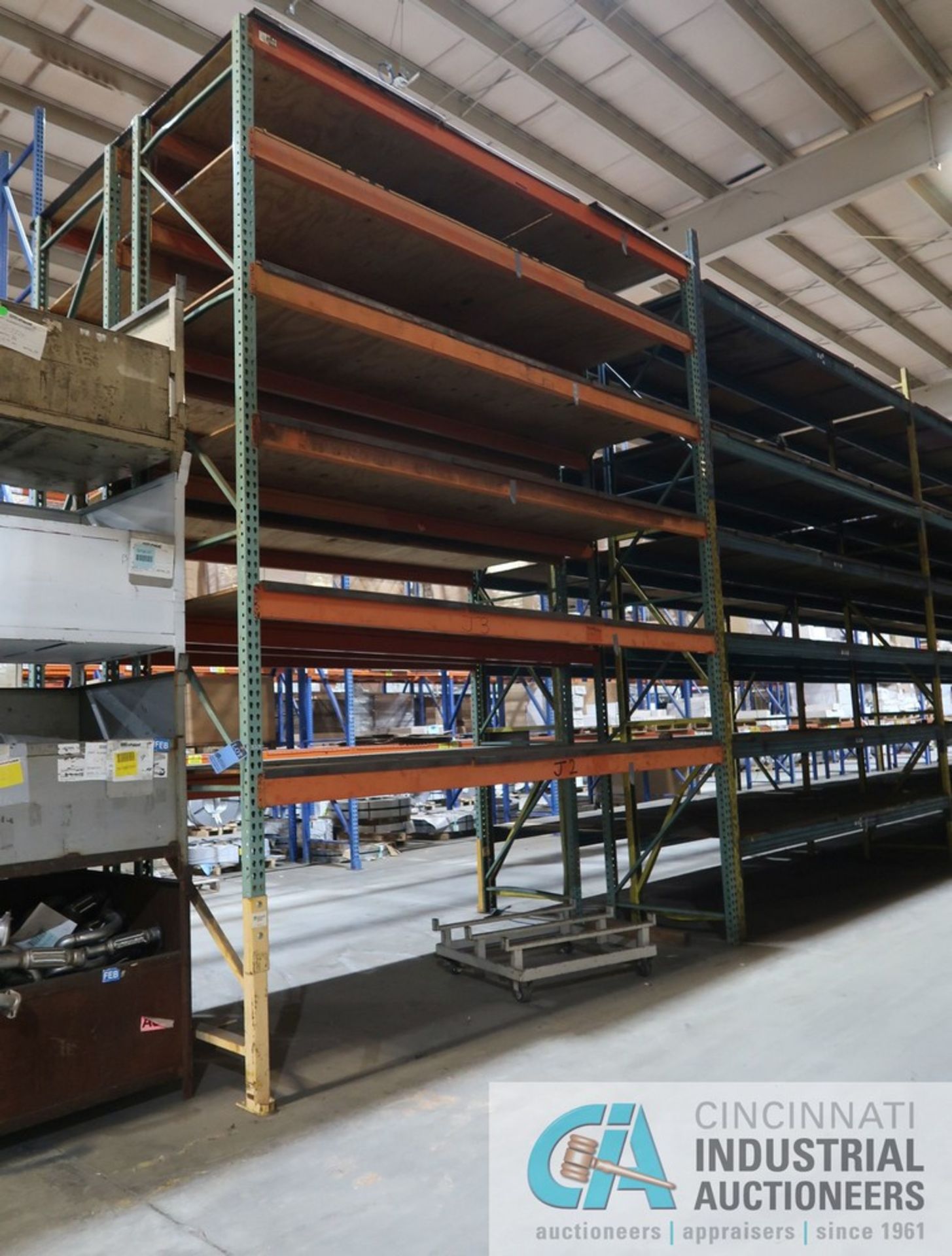 SECTIONS 42" X 144" X 16' PALLET RACK - (2) SIDE BY SIDE RUNS, (22) UPRIGHTS, (233) 5" FACE CROSS - Image 10 of 11