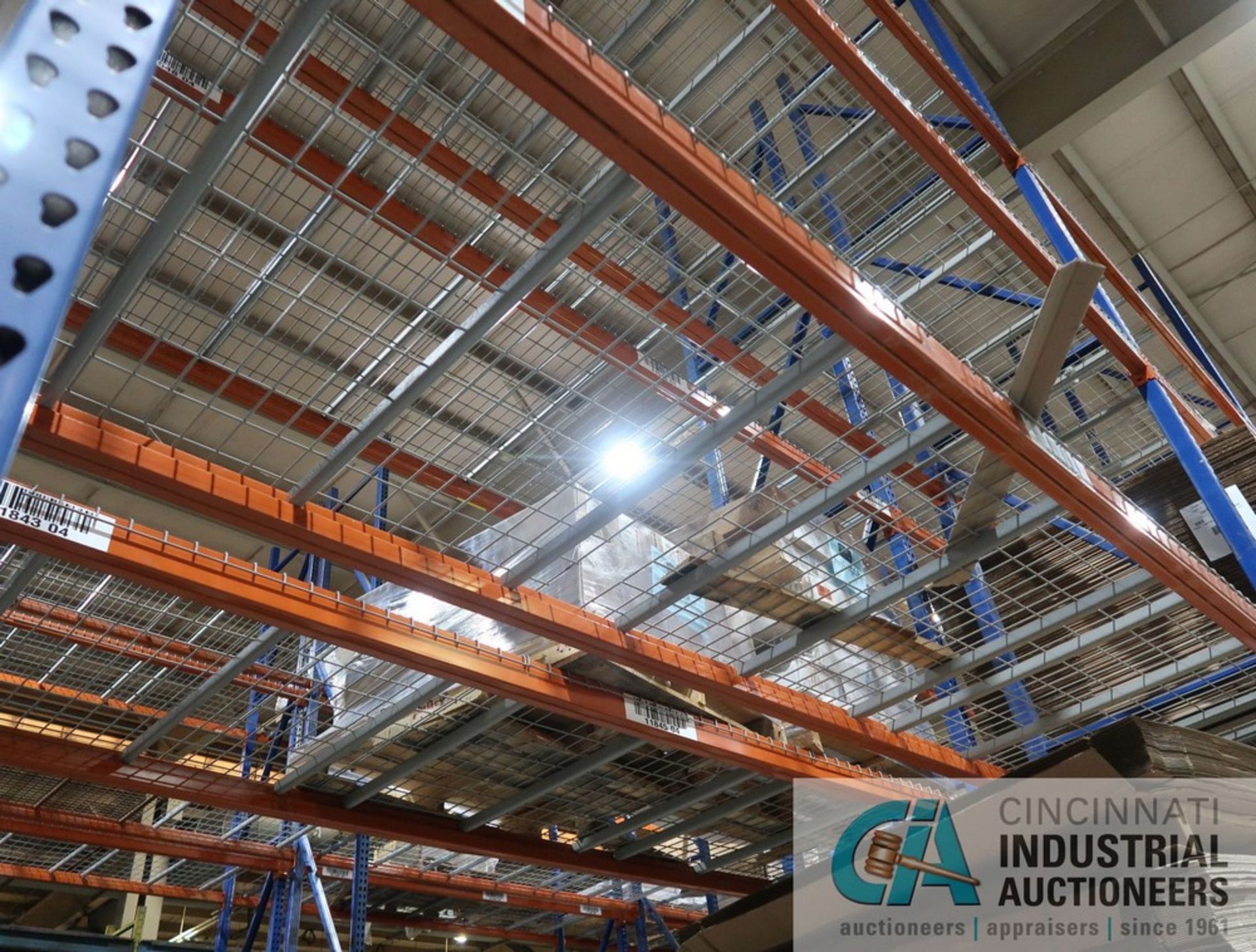 SECTIONS 42" X 144" X 26' PALLET RACK, (12) UPRIGHTS, (88) 3" FACE CROSSBEAMS, WIRE DECKING - Image 5 of 6