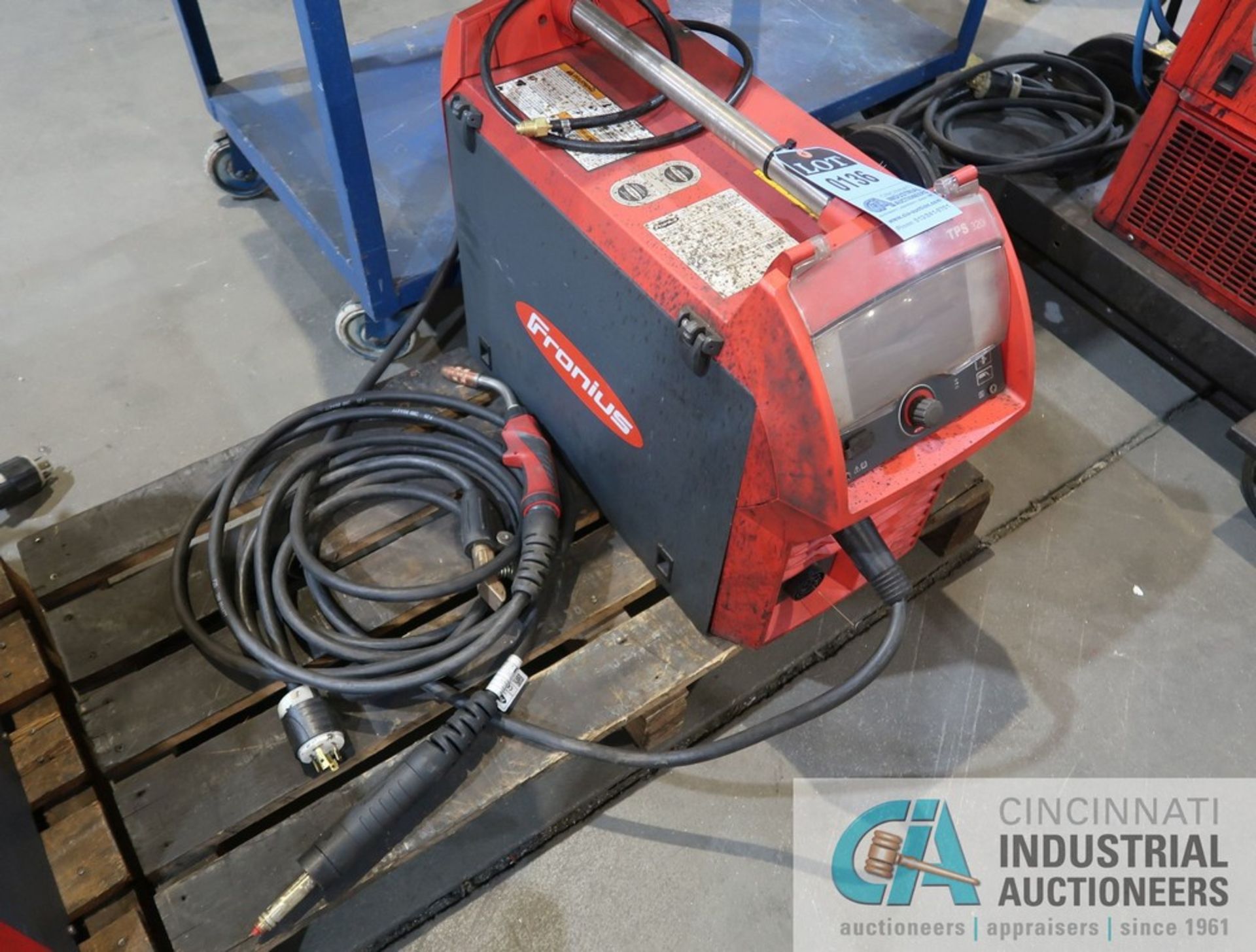 320 AMP FRONIUS MODEL TPS320i WELDING POWER SOURCE WITH BUILT IN WIRE FEEDER; S/N 26364938 - Image 4 of 4