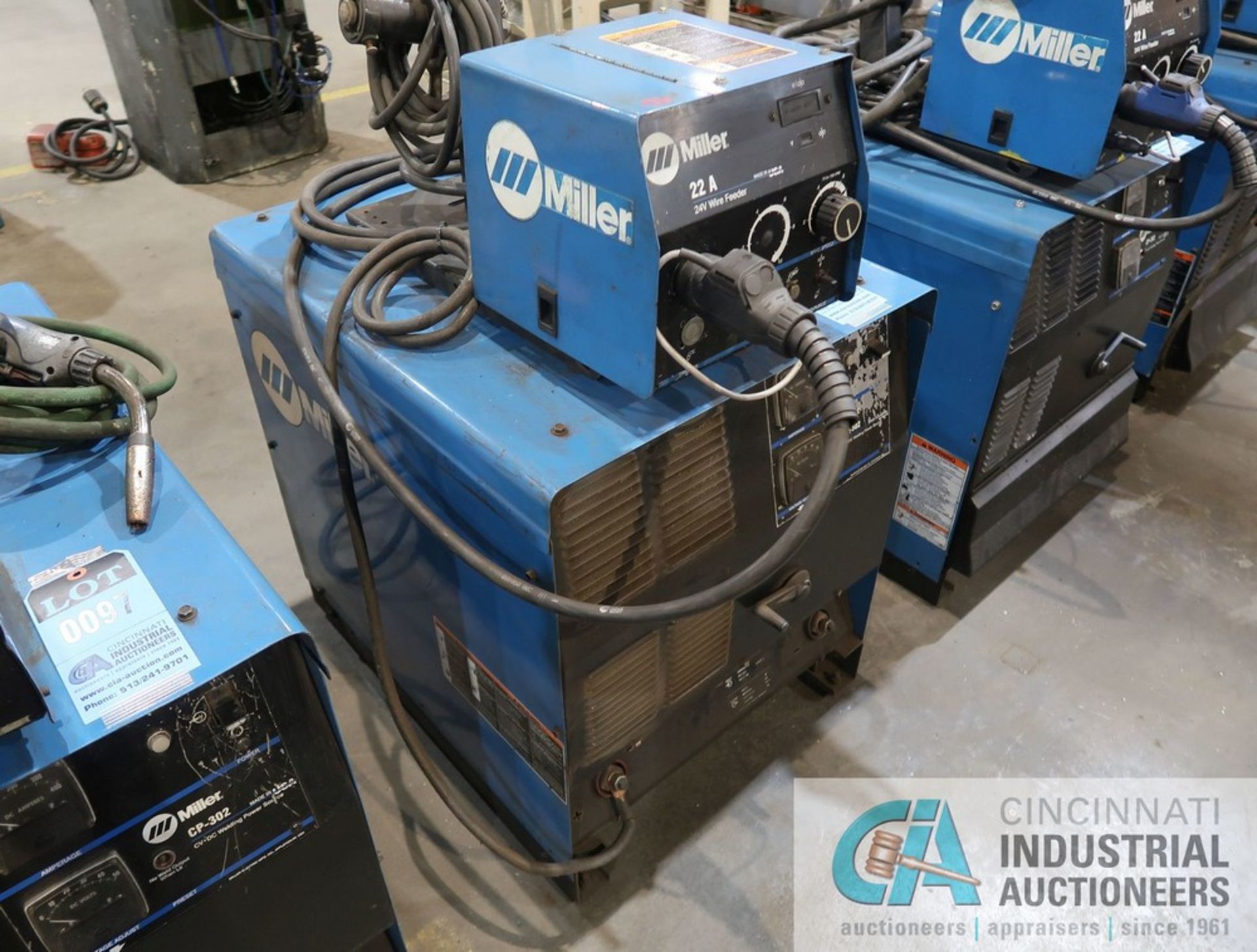 300 AMP MILLER CP-302 CV-DC WELDING POWER SOURCE; S/N LC666631, WITH MILLER 22A 24 VOLT WIRE FEEDER - Image 2 of 6