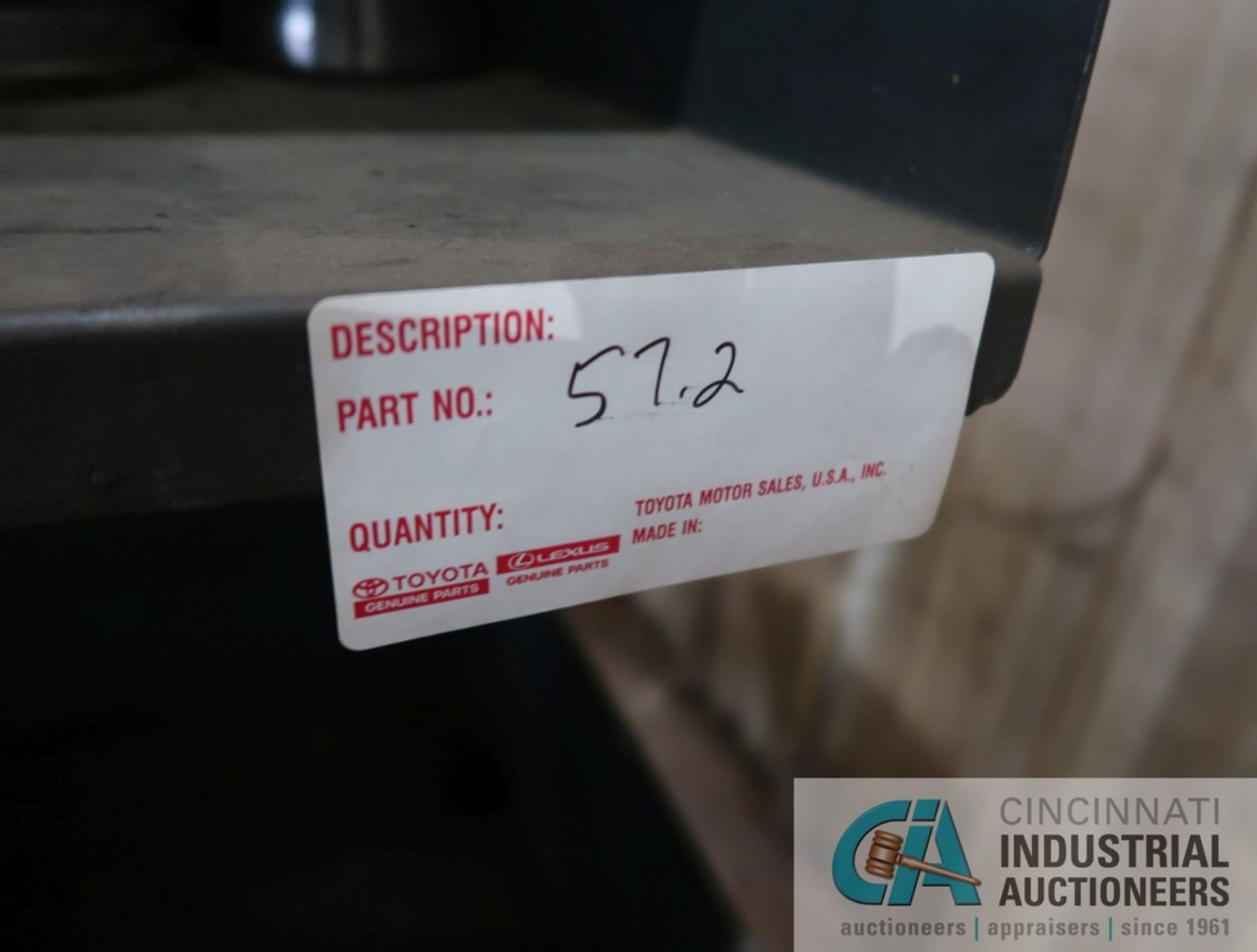 (LOT) MISCELLANEOUS SIZE UNIVERSAL TUBE BENDING TOOLING WITH VARI-TUFF CART **SEE PHOTOS** - Image 12 of 17