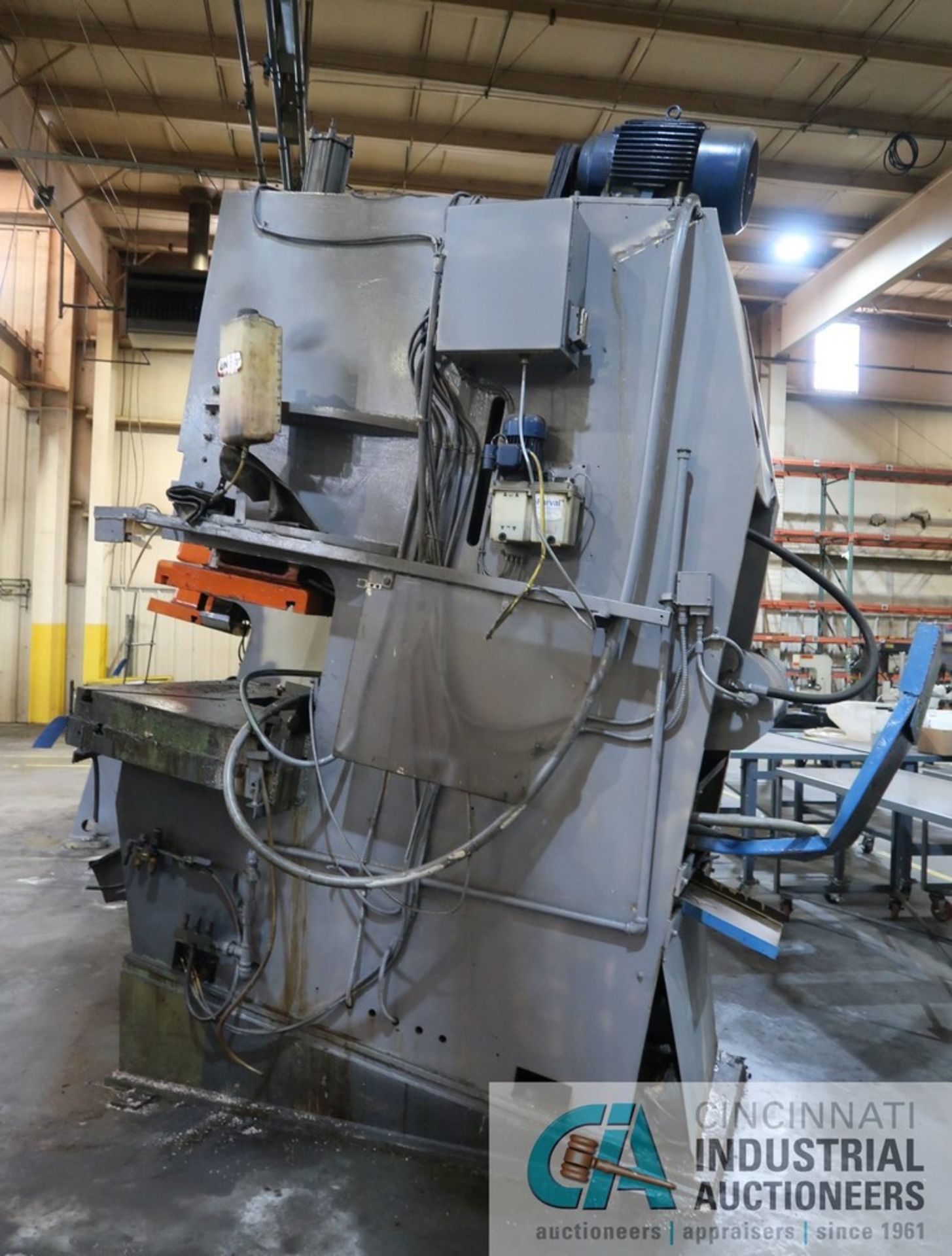 CLAEYS MODEL EPR160F HYDRAULIC PRESS; S/N N/A - SEE PHOTO FOR DATA TAG **OUT OF SERVICE** ** - Image 4 of 7