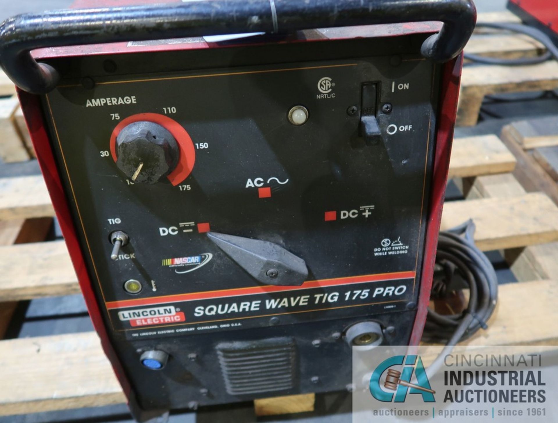175 AMP LINCOLN ELECTRIC SQUARE WAVE TIG 175 PRO WELDING POWER SOURCE; S/N U1030308961 - Image 3 of 3