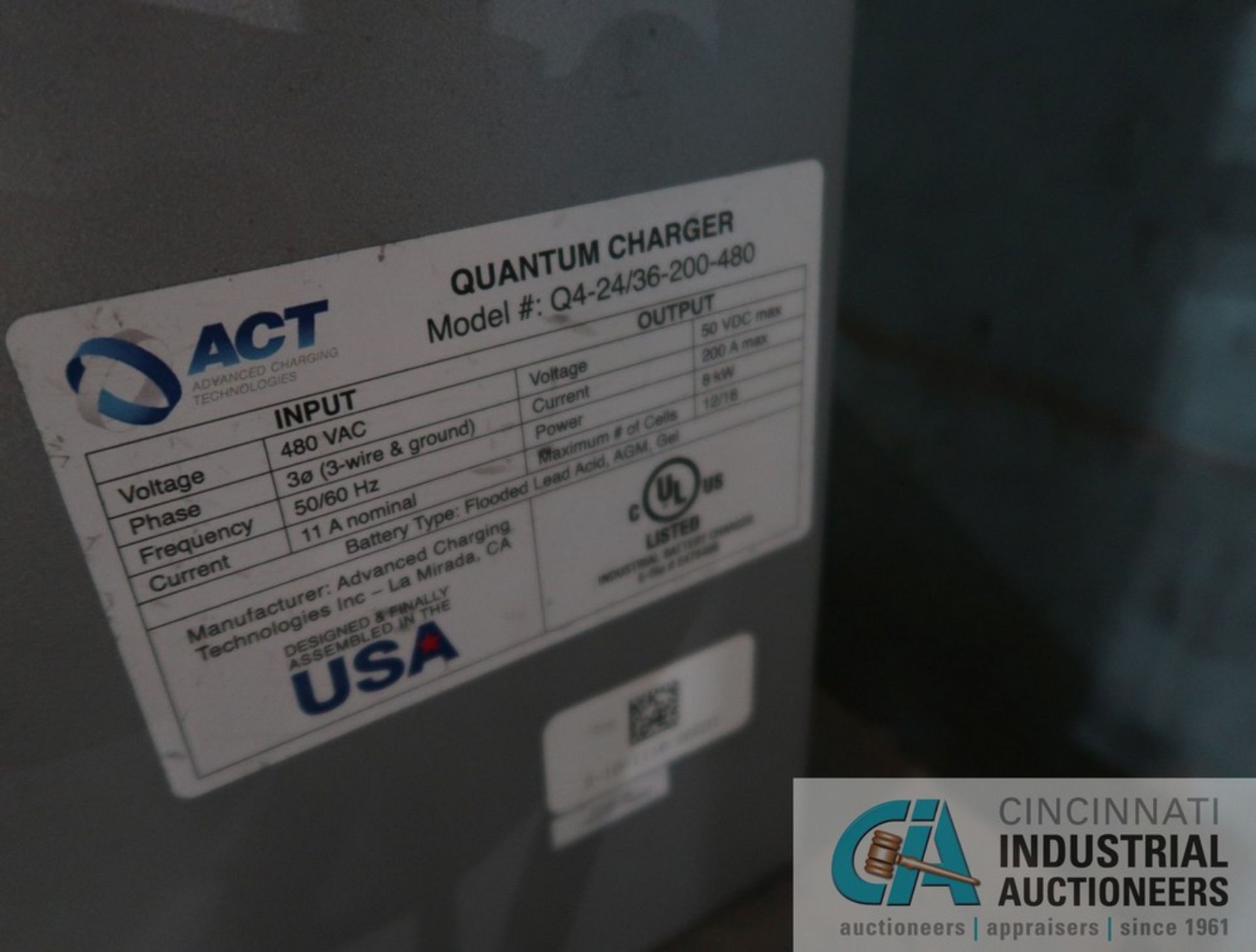 QUANTUM MODEL Q4-24/36-200-480 BATTERY CHARGER **SAFETY SWITCH STAYS WITH BUILDING** - Image 2 of 2