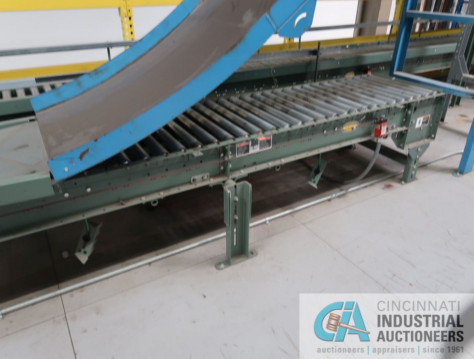 24" WIDE X 160' (APPROX.) HYTROL MODEL 190-ABA POWER ROLLER BALL CONVEYOR WITH CURVE AND 35' X 18" - Image 15 of 19