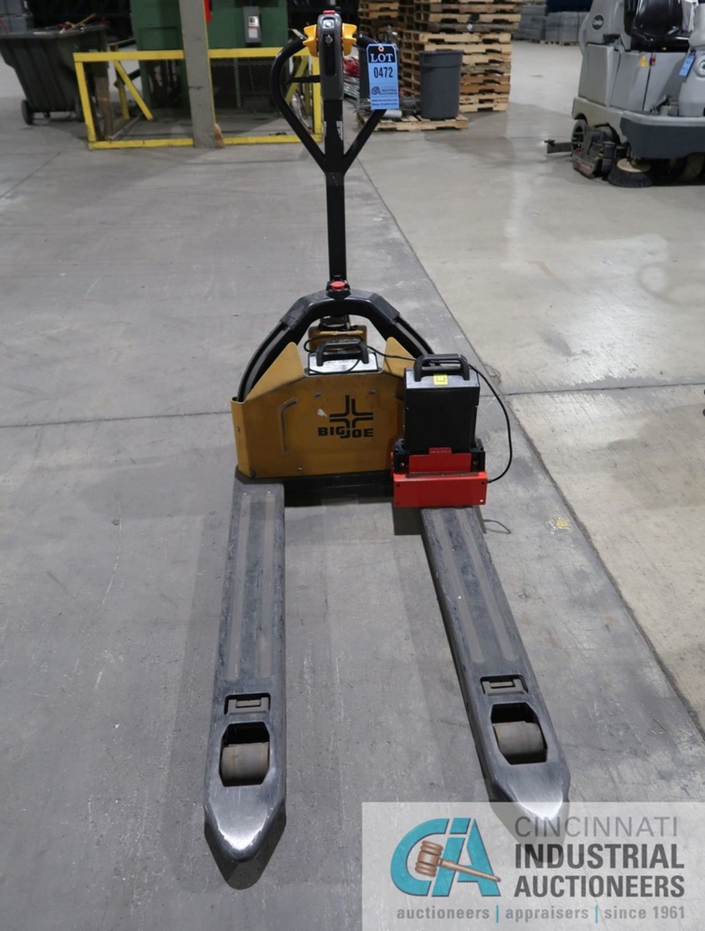 2,500 LB. BIG JOE MODEL E-25 LI-ION BATTERY WALK BEHIND PALLET TRUCK; S/N 727190863, WITH CHARGER, - Image 2 of 5