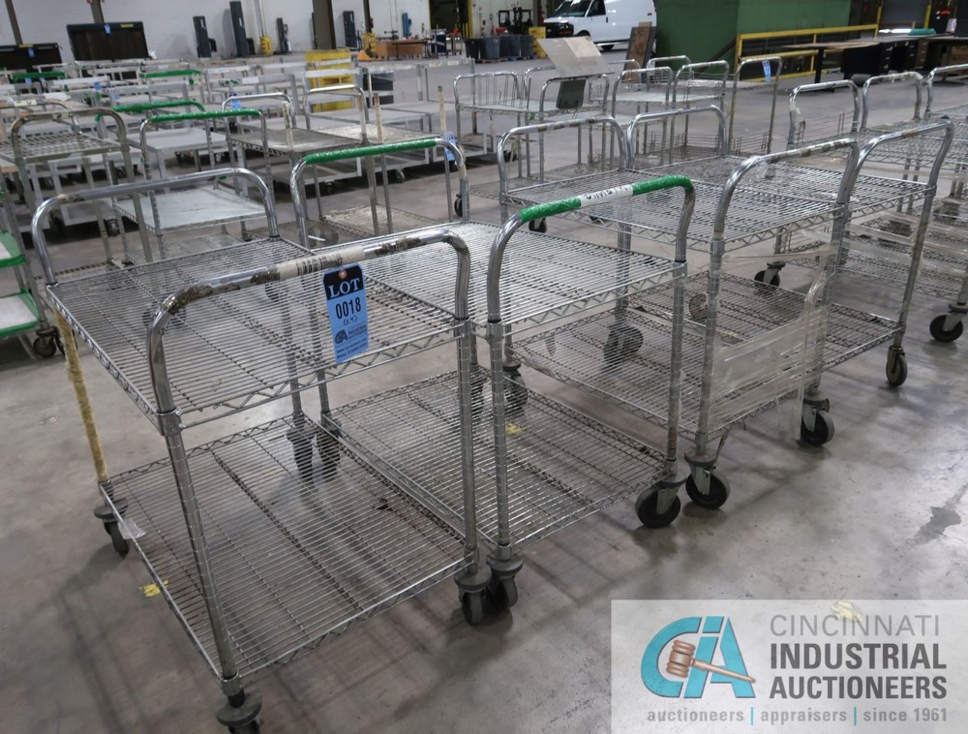 24" X 36" PORTABLE METRO STYLE WIRE CARTS - Image 2 of 3