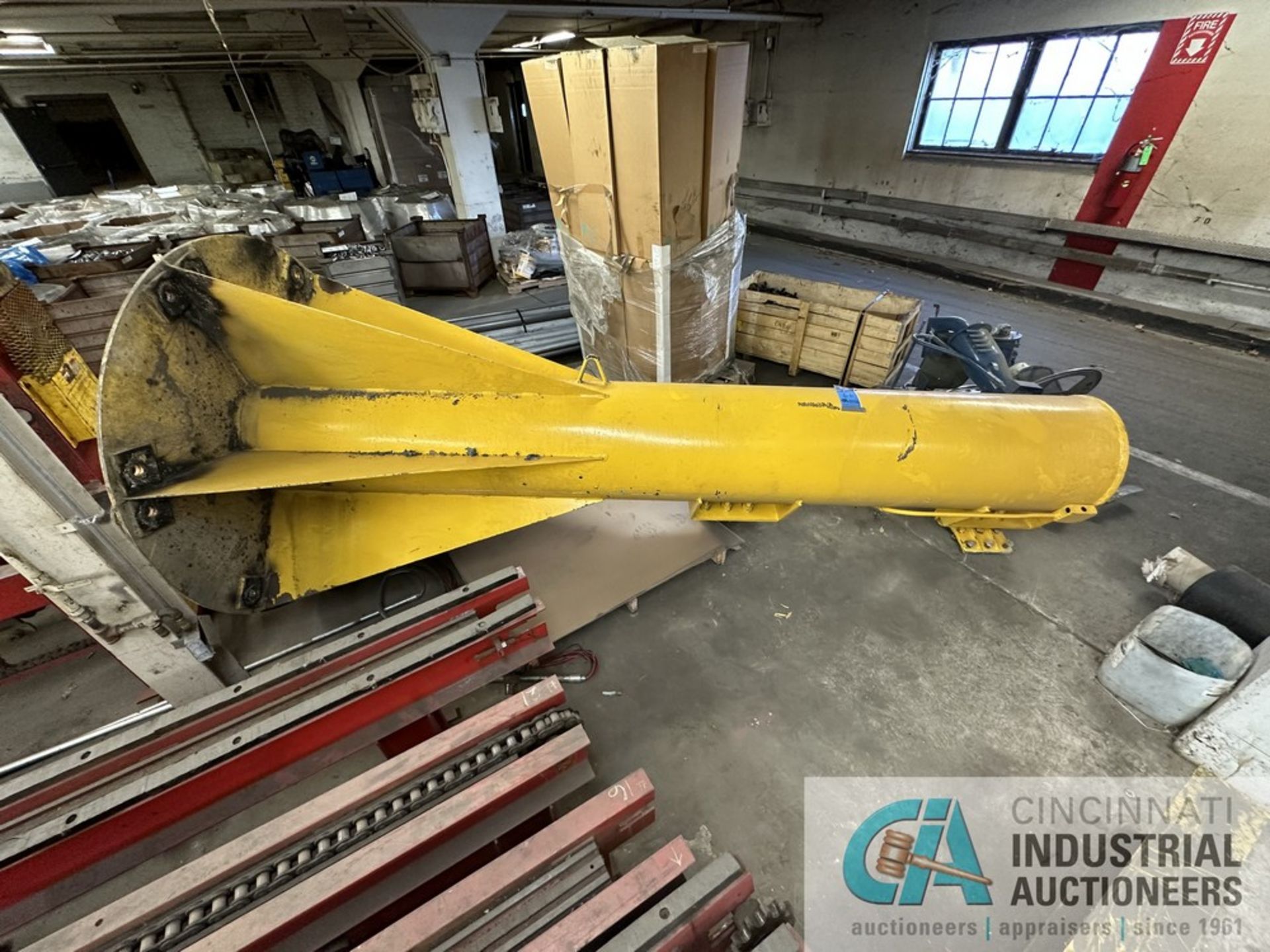 **** 1-TON ABELL-HOWE FLOOR MOUNTED JIB CRNAE; 11'5" COLUMN, 14'4" ARM, NO HOIST - Located at 4107