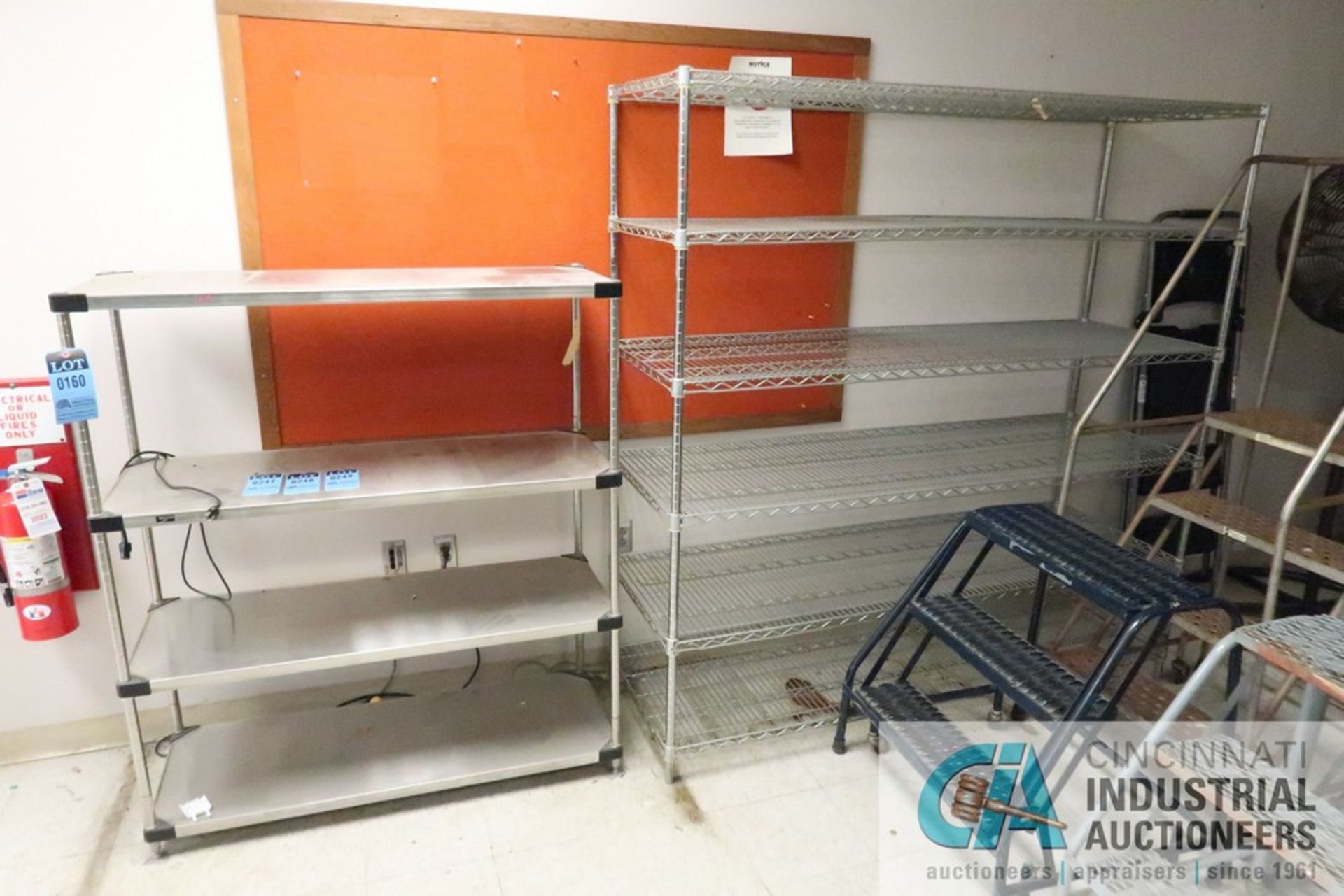 (LOT) SHOP EQUIPMENT; 18" X 48" SHELF UNIT, 24" X 72" METRO RACK, (4) PEDESTAL FANS, (4) PORTABLE - Image 3 of 5