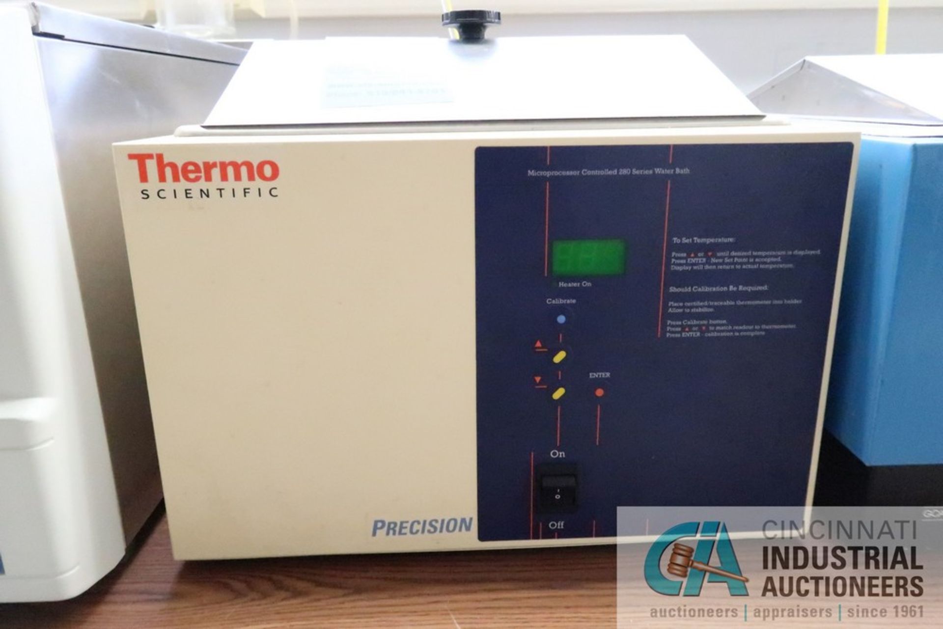 (LOT) (2) WATER BATHS; (1) THERMO SCIENTIFIC MODEL 2837 MICROPROCESSED CONTROLLED 280 SERIES WATER - Image 2 of 6