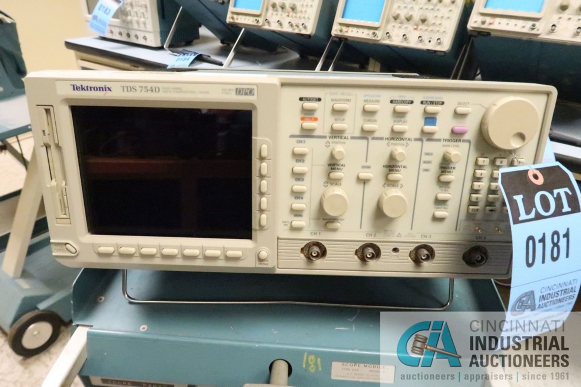 TEKTRONIX MODEL TDS-754D FOUR-CHANNEL OSCILLOSCOPE W/ TYPE 2A63 AMPLIFIER, 3B3 TIME BASE, TYPE 3AF - Image 2 of 4