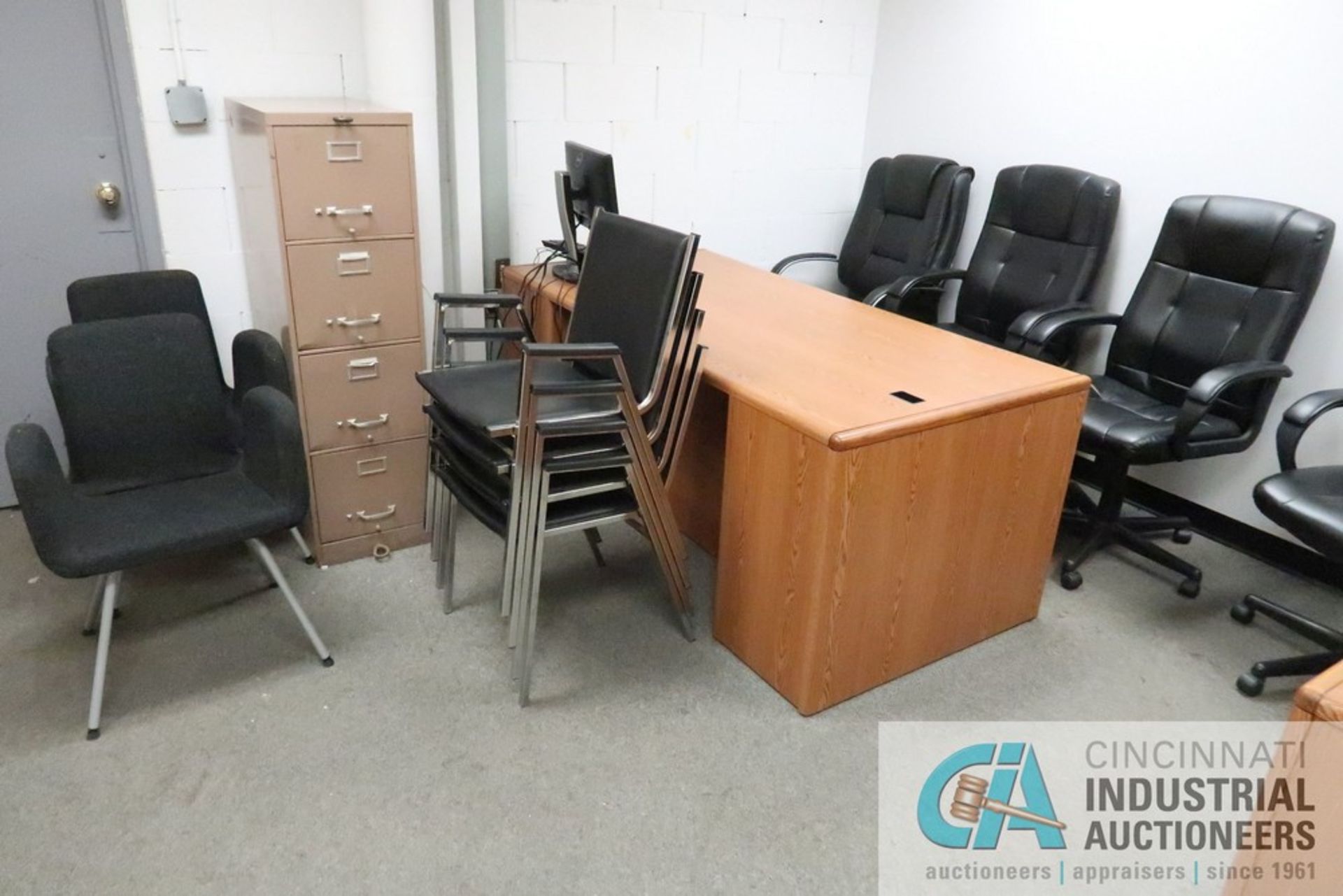 (LOT) CONTENTS OF OFFICE, FURNITURE ONLY - (12) CHAIRS, (2) DESKS, LETTER FILE, NO ELECTRONICS OR - Image 2 of 3