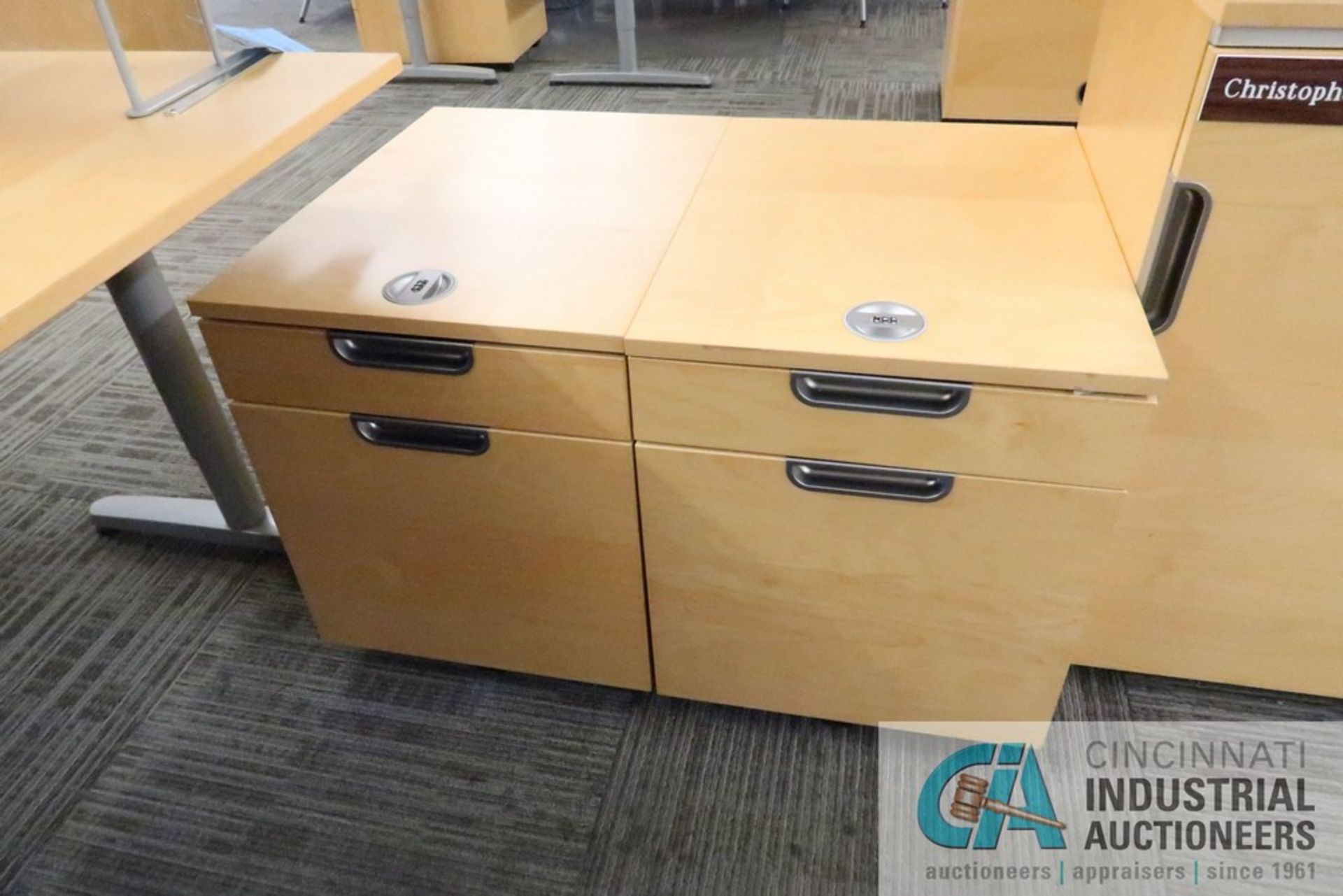 79" X 86" X 24" GALANT L-SHAPED DESK, (1) 3-DRAWER CABINET, (2) 2-DOOR CABINETS, (1) BOOKCASE WITH - Image 4 of 6