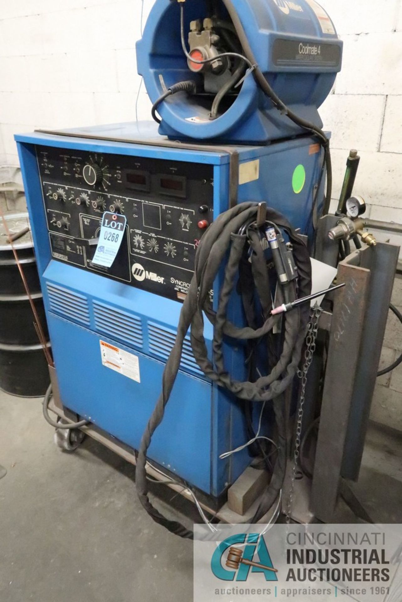 MILLER TIG WELDER, SYNCROWAVE 350, WITH CHILLER, ON HEAVY DUTY ROLLING CART - Image 5 of 5
